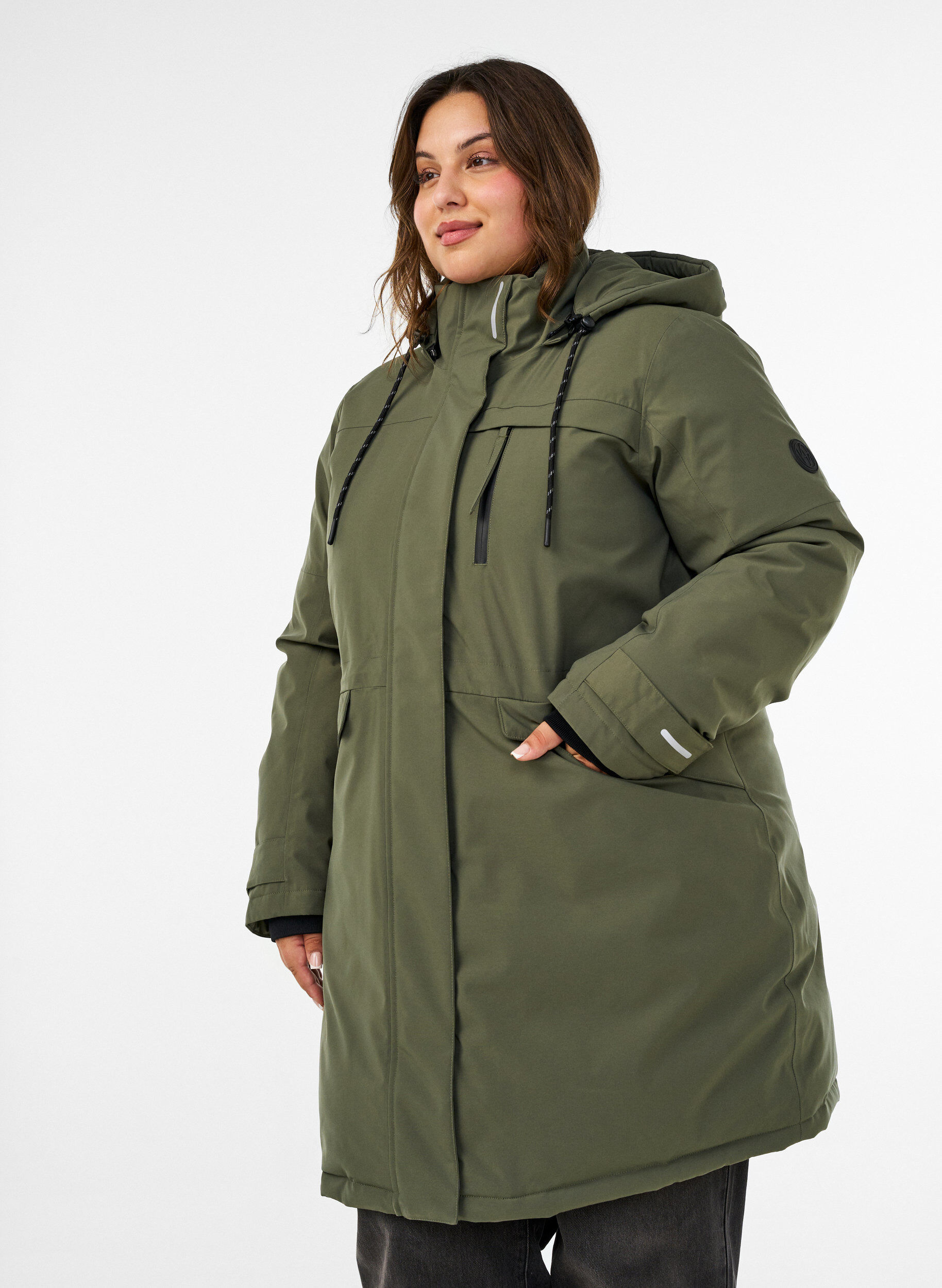 ZizziWasserabweisender Parka mit Kapuze und funktionalen Details, Gr&uuml;n, Model image number 0