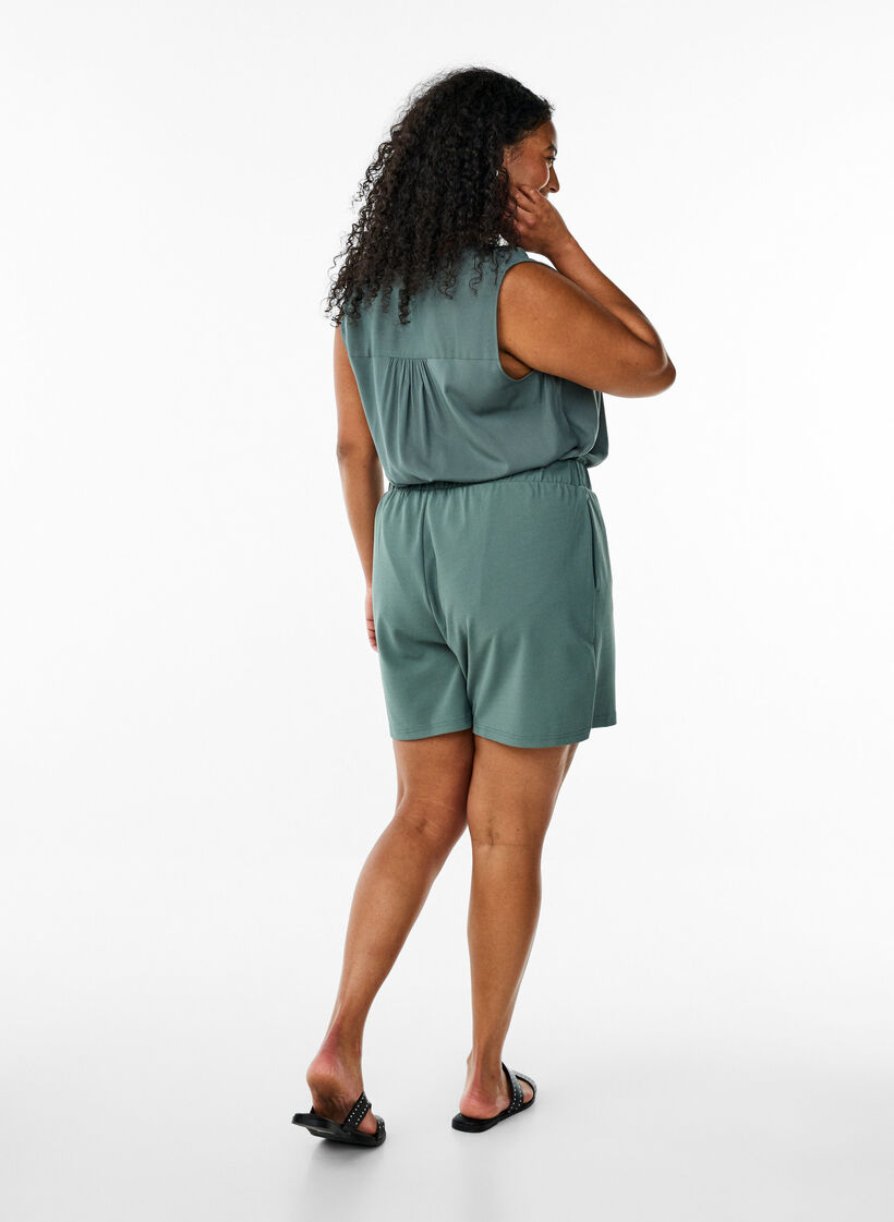 FLASH - Shorts amples avec des poches, Vert fonc&eacute;, Model image number 1