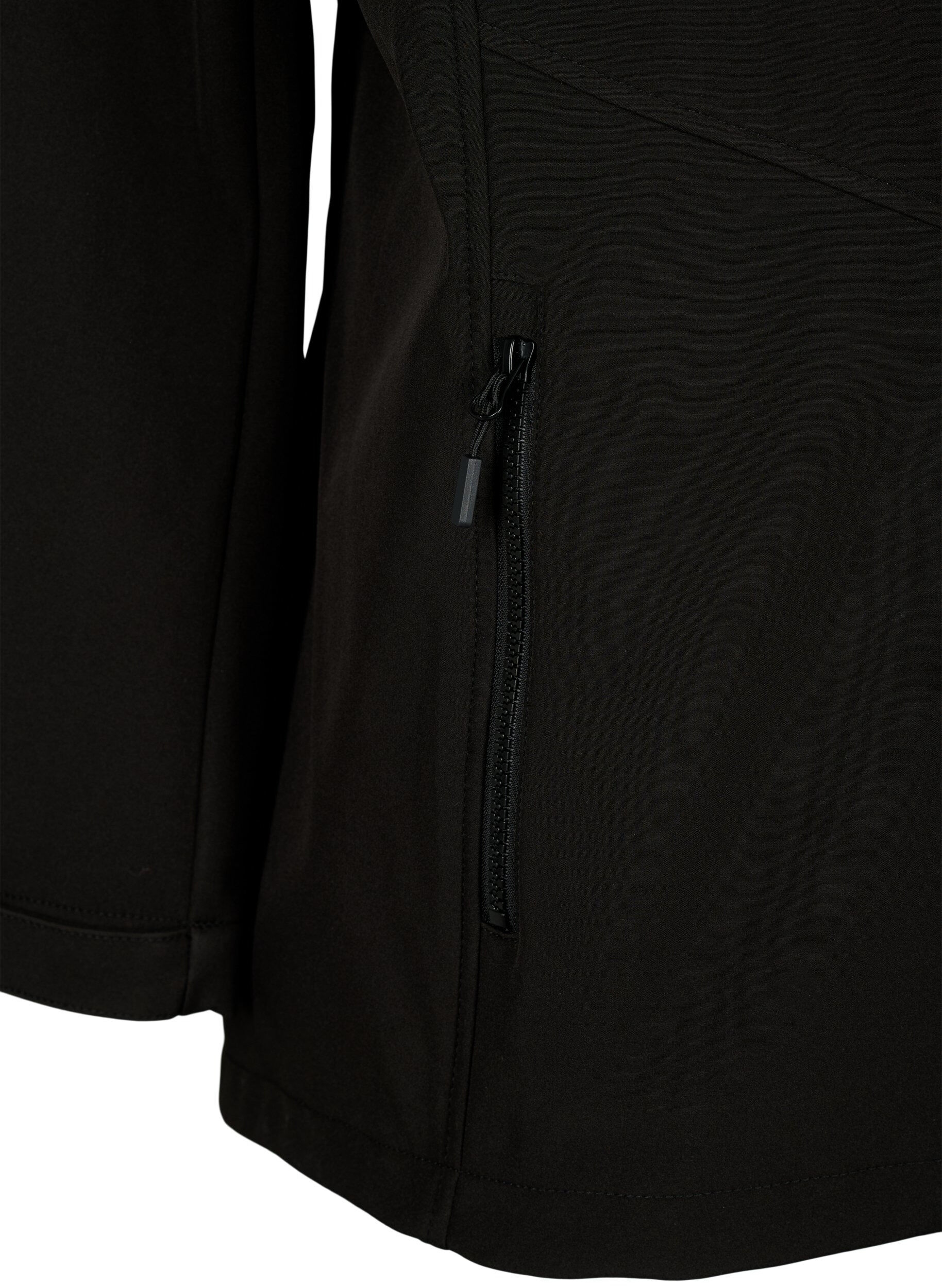 Zizzi Kurze Softshell-Jacke mit Taschen, Black, Packshot image number 3
