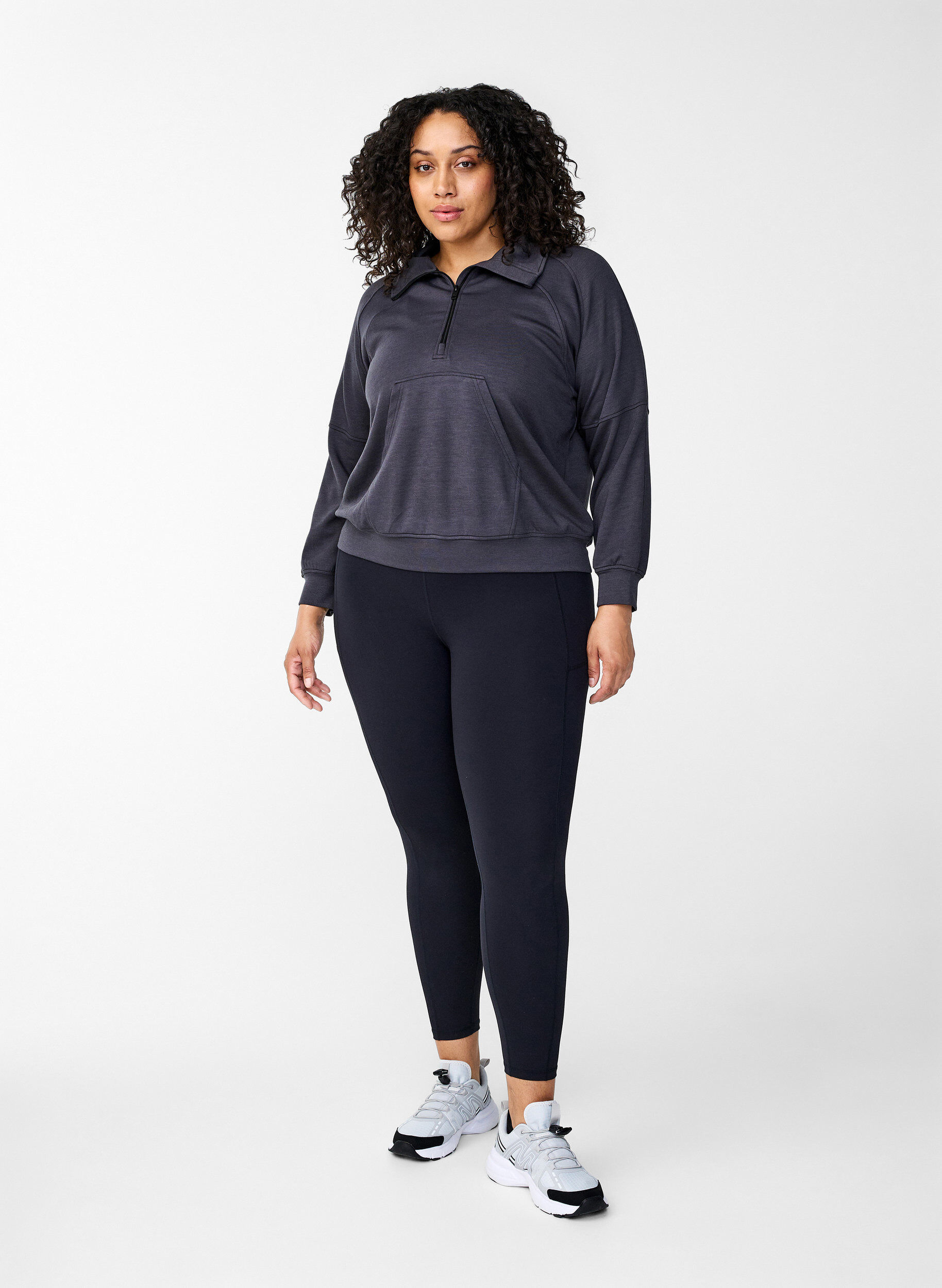 Zizzi Sportliches Sweatshirt mit hohem Kragen und Rei&szlig;verschluss, Asphalt, Model image number 2