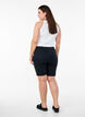 Short Emily coupe slim, taille classique, Noir, Model image number 2