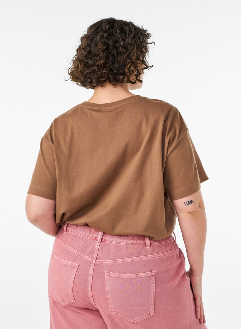 T-Shirt aus 100% Baumwolle mit kurzen &Auml;rmeln und Print, Braun, Model image number 2