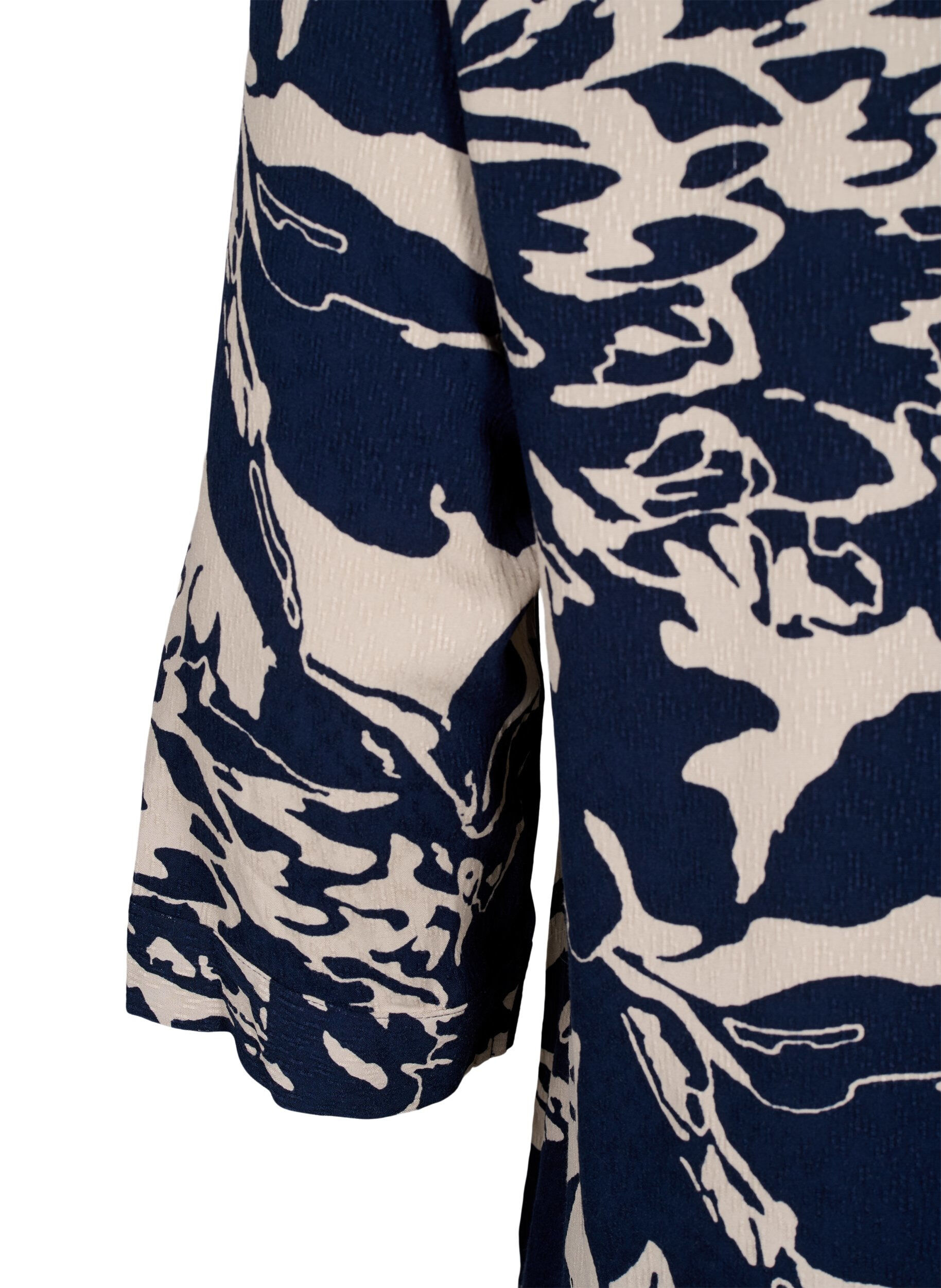 Zizzi Tunika mit Print und 3/4-&Auml;rmeln, Navy Blazer AOP, Packshot image number 3