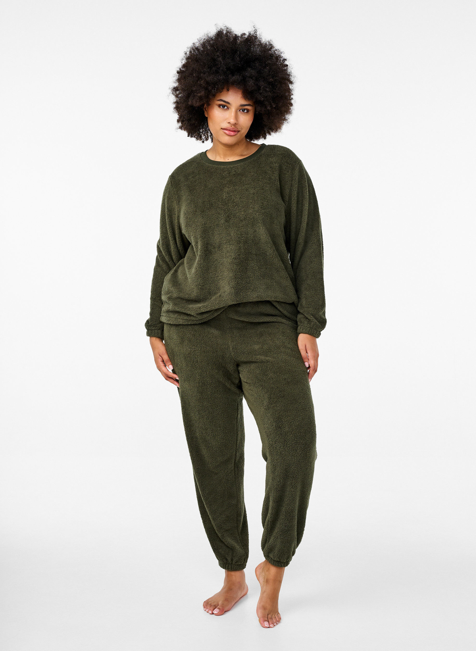 Zizzi Lockere Teddy-Bluse mit Rundhalsausschnitt, Forest Night, Model image number 2