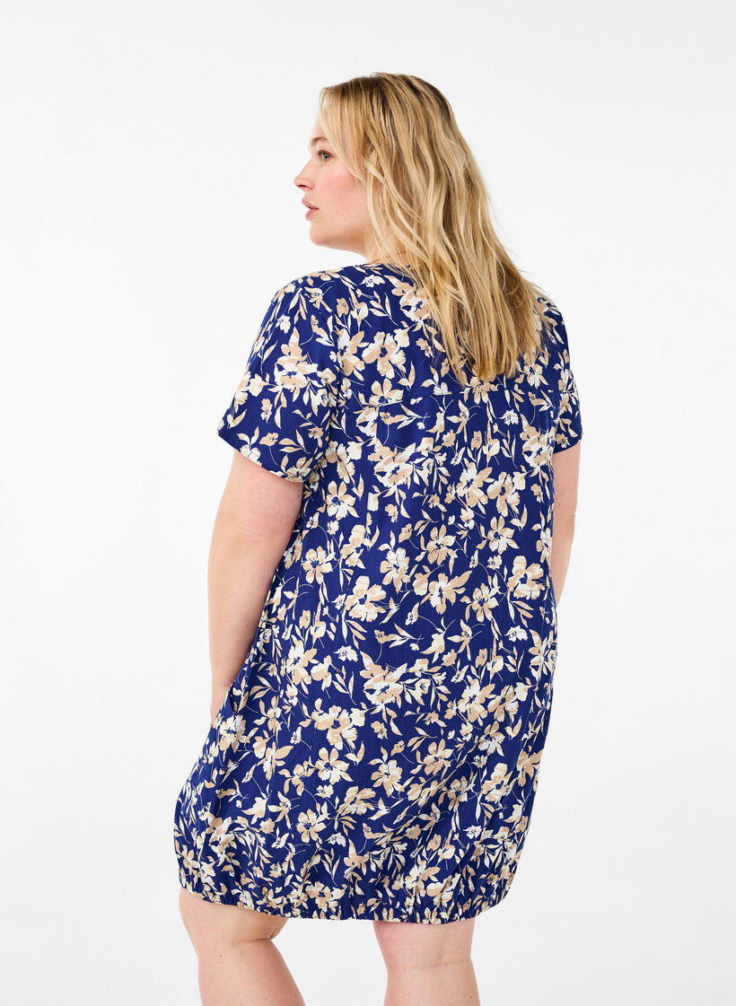 Kurz&auml;rmliges Baumwollkleid mit Blumenaufdruck, Blau, Model image number 2