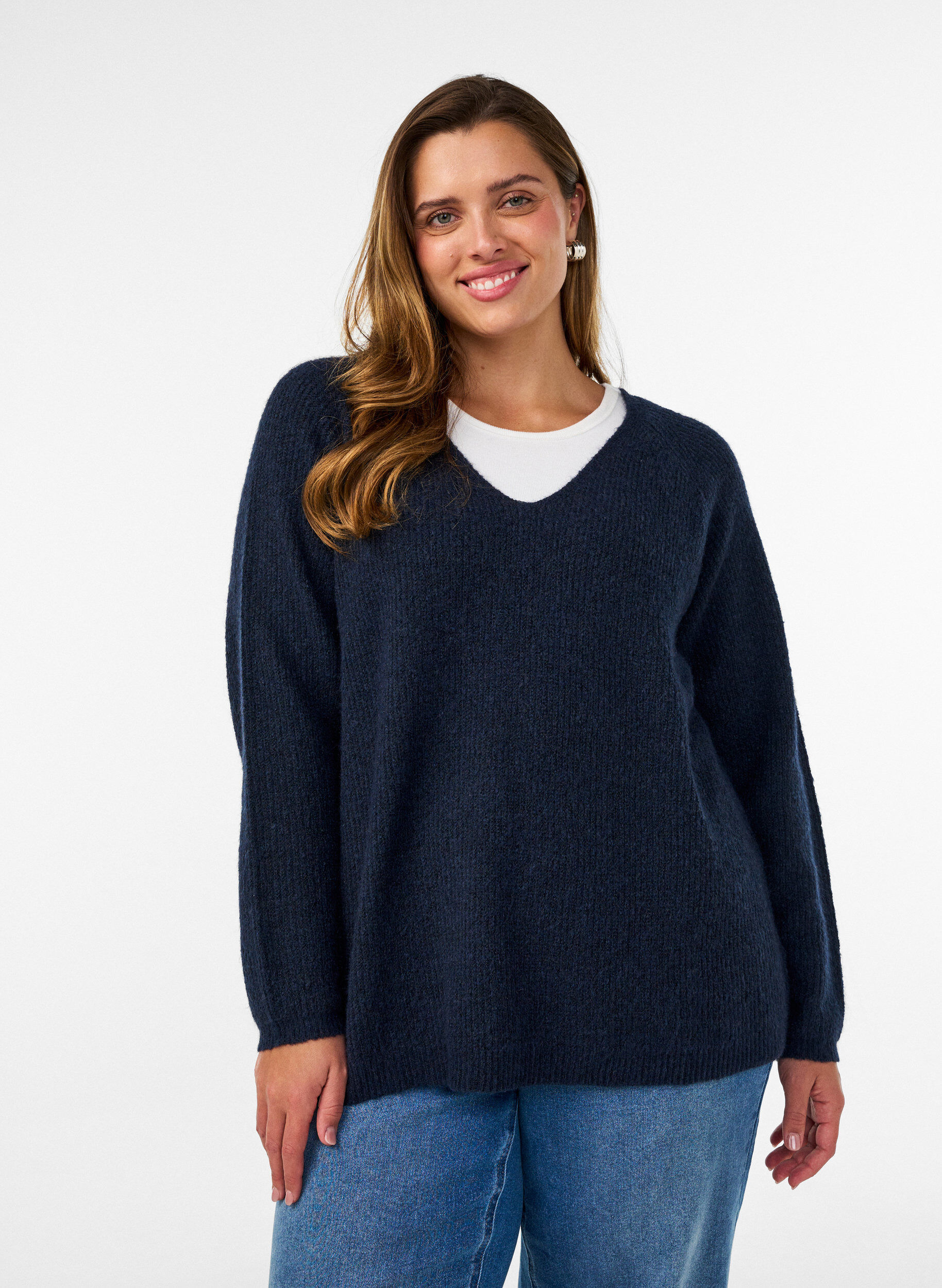 ZizziStrickbluse mit V-Ausschnitt und Raglan&auml;rmeln, Blau, Model image number 0
