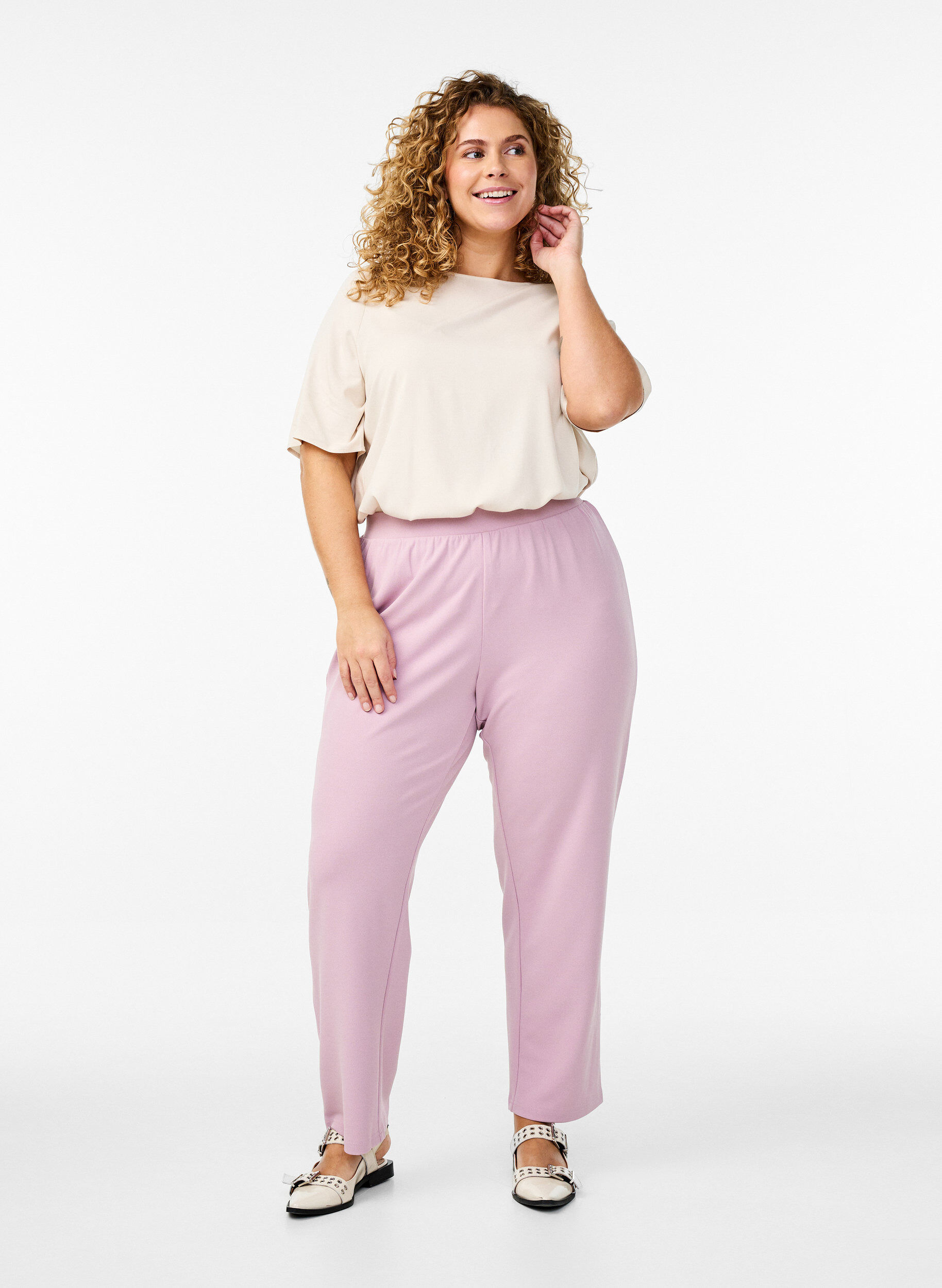 Zizzi FLASH - Pantalon &agrave; coupe droite, Rose poudr&eacute;e, Model image number 0