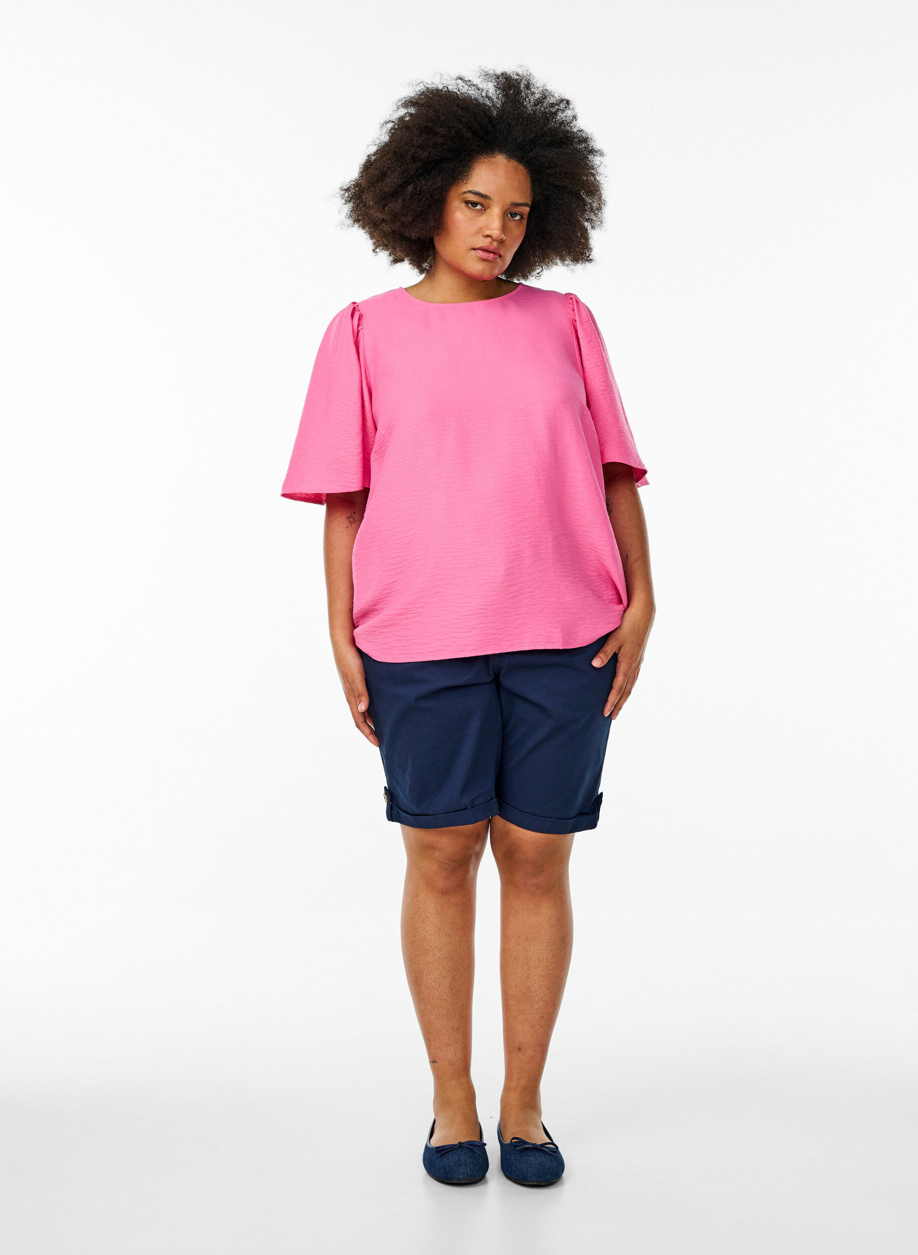 Zizzi Bluse mit kurzen, weiten &Auml;rmeln, Pink, Model image number 1