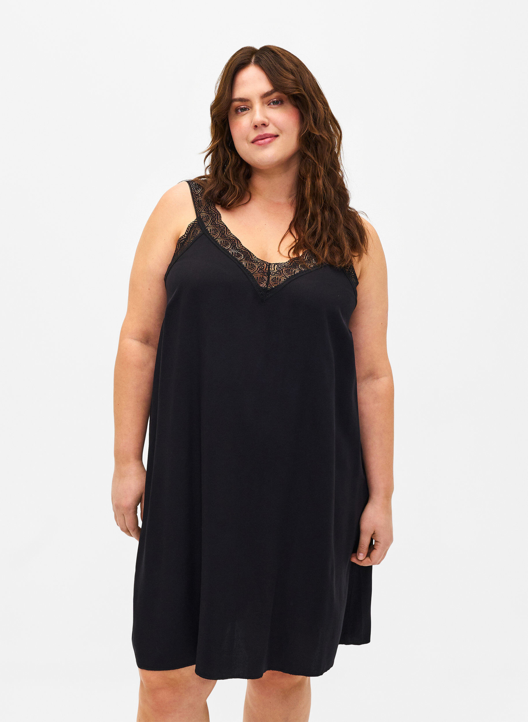 Zizzi Tr&auml;gerkleid aus Viskose mit Spitze, Black, Model image number 0