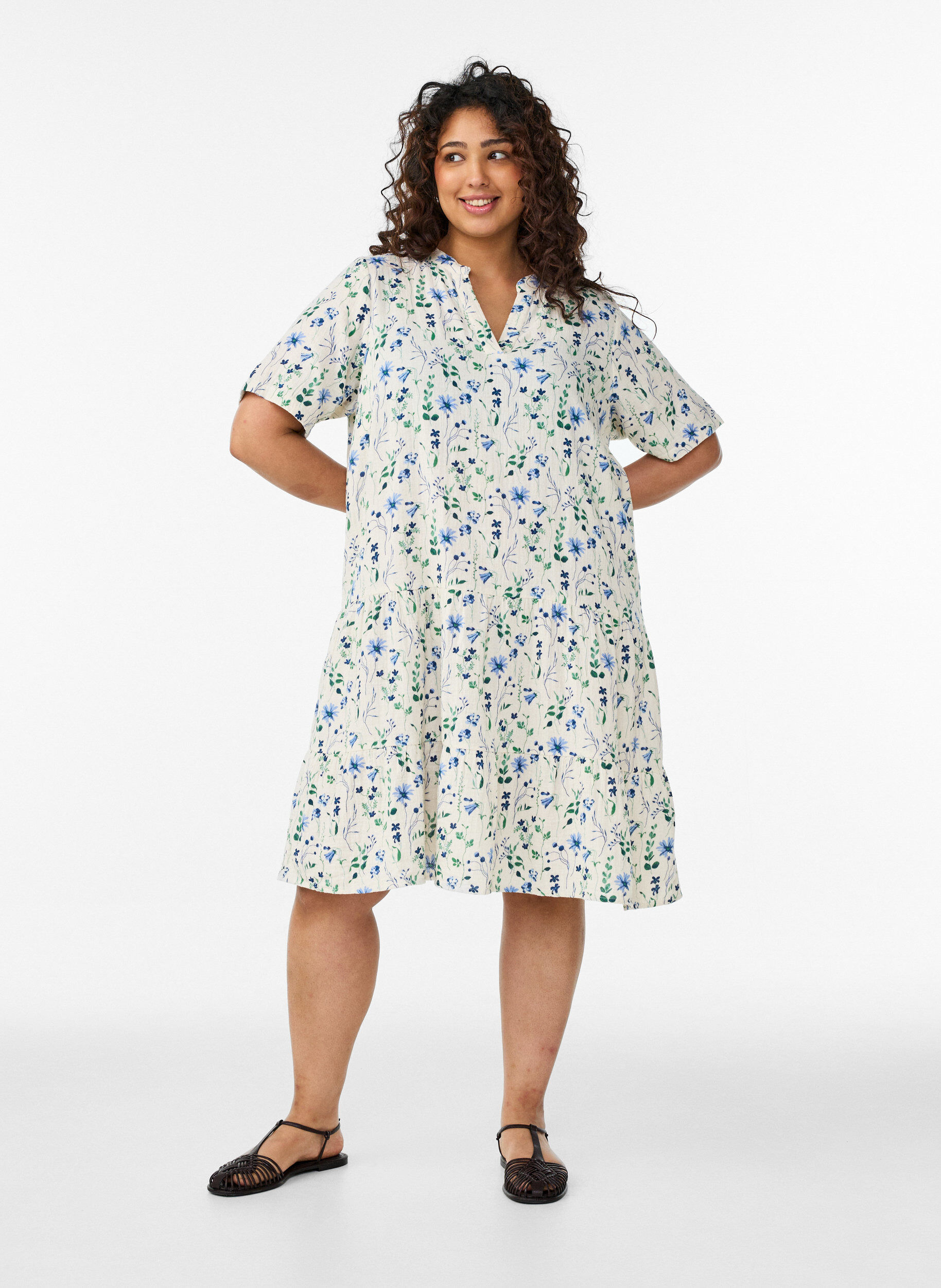 ZizziRobe courte &eacute;vas&eacute;e en mousseline de coton, Beige, Model image number 1