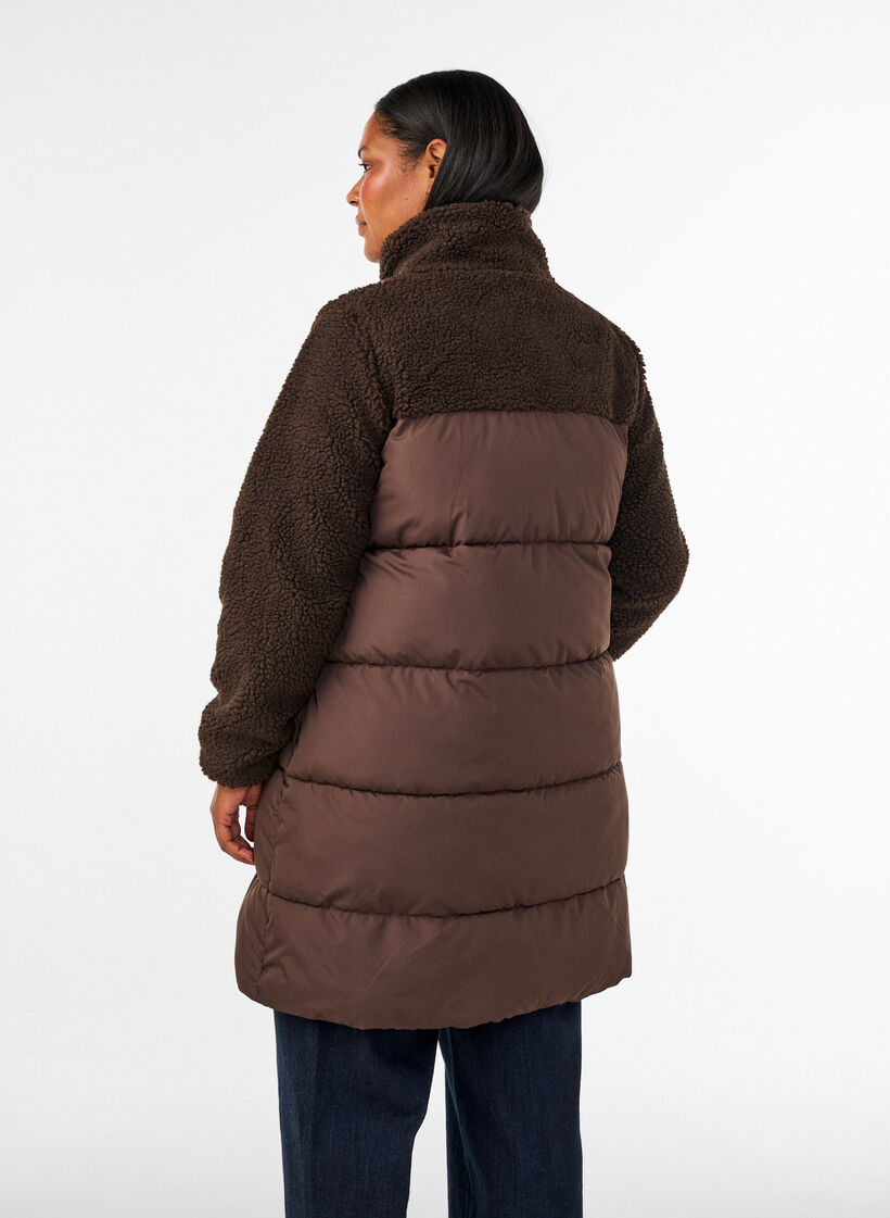 Doudoune mi-longue avec polaire teddy, Marron, Model image number 2
