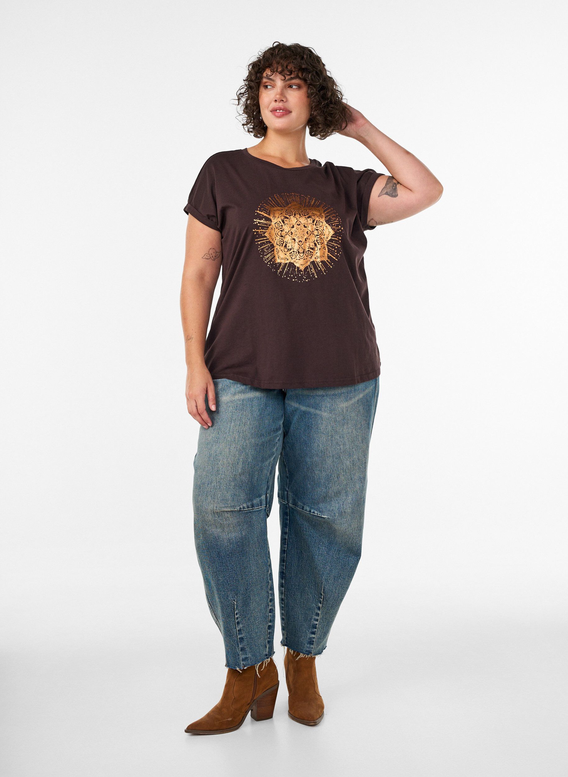 ZizziT-shirt avec imprim&eacute; d&eacute;coratif sur le devant, Marron, Model image number 1