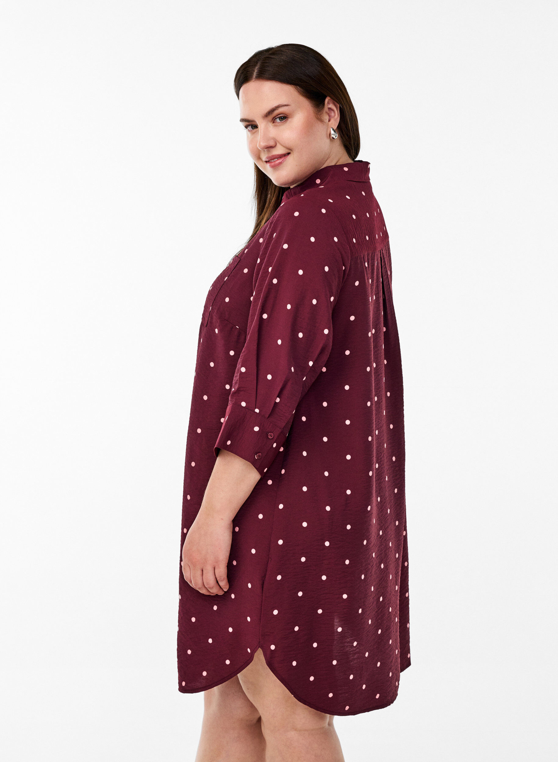 Zizzi Kleid mit Kragen und Brusttasche, Rot, Model image number 2