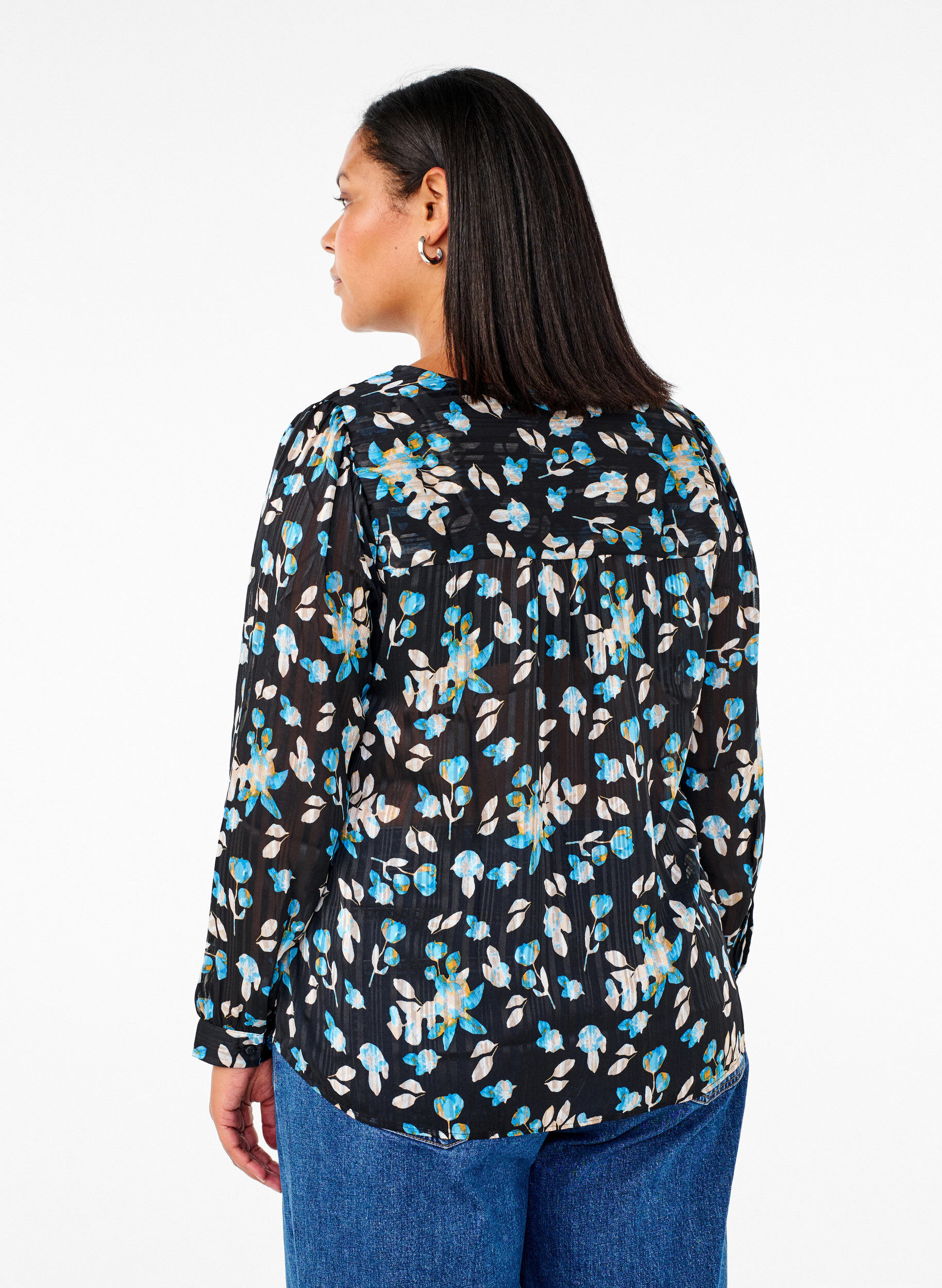 Zizzi Langarmshirt mit Kn&ouml;pfen, Schwarz, Model image number 2