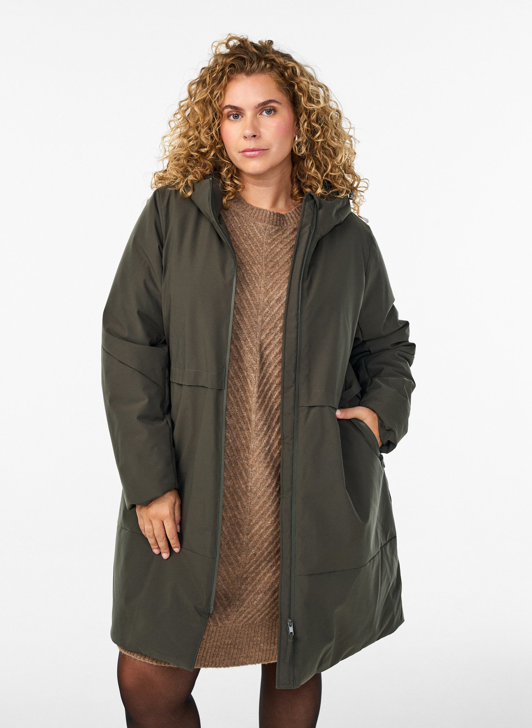 Zizzi Winterjacke mit verstellbarer Taille, Gr&uuml;n, Model image number 0