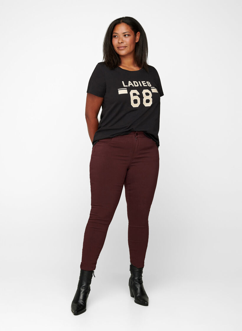 Pantalon, Bordeaux fonc&eacute;, Model image number 1