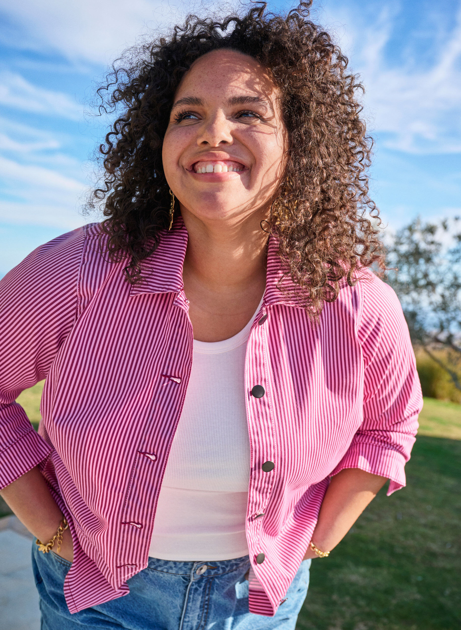 Zizzi Gestreiftes Hemd mit Taschen, Rot, Image image number 0