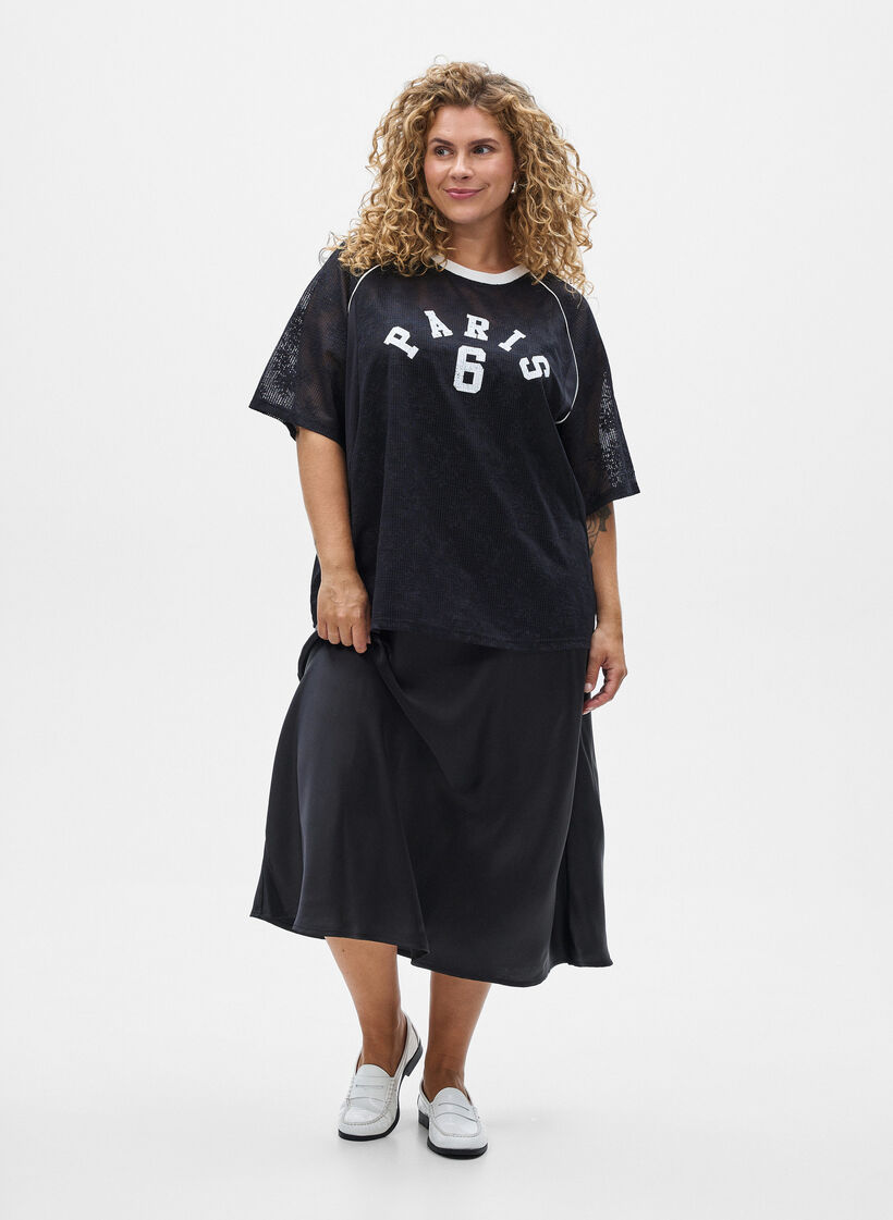 Midirock aus Satin, Schwarz, Model image number 0
