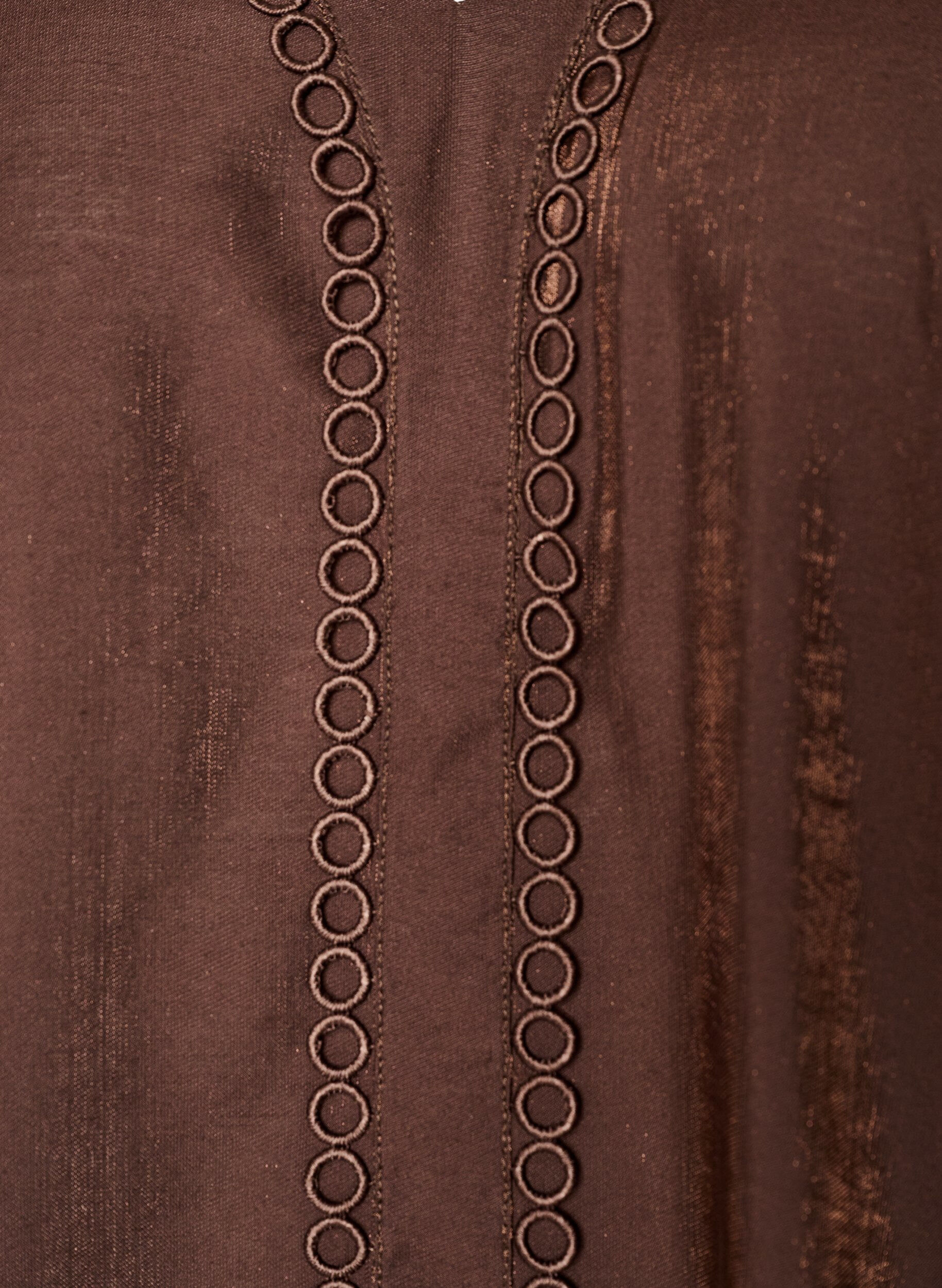ZizziBlouse en viscose avec col en V et d&eacute;tails d&eacute;coratifs, Marron, Packshot image number 2