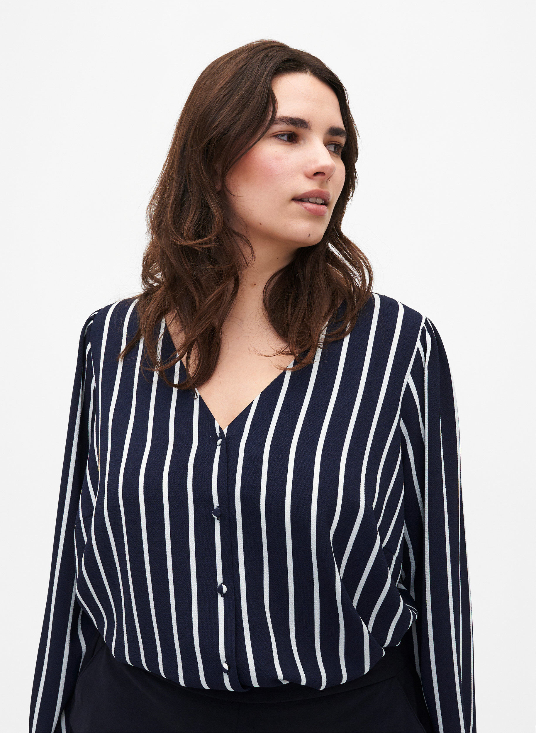 Zizzi Blouse avec col en V et imprim&eacute;, Maritime Blue Stripe, Model image number 0