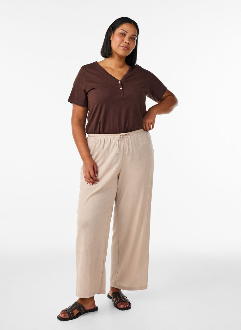 T-shirt dot&eacute; de boutons, Marron, Model image number 1