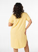 Robe courte avec texture froiss&eacute;e et manches courtes, Jaune clair, Model image number 2