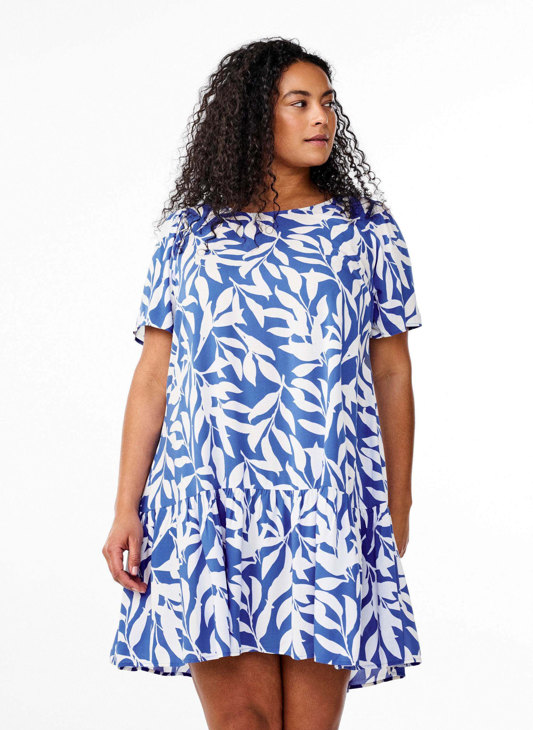 Zizzi FLASH &ndash; Kleid aus Viskose mit Schnittlinie, Blau, Model image number 0