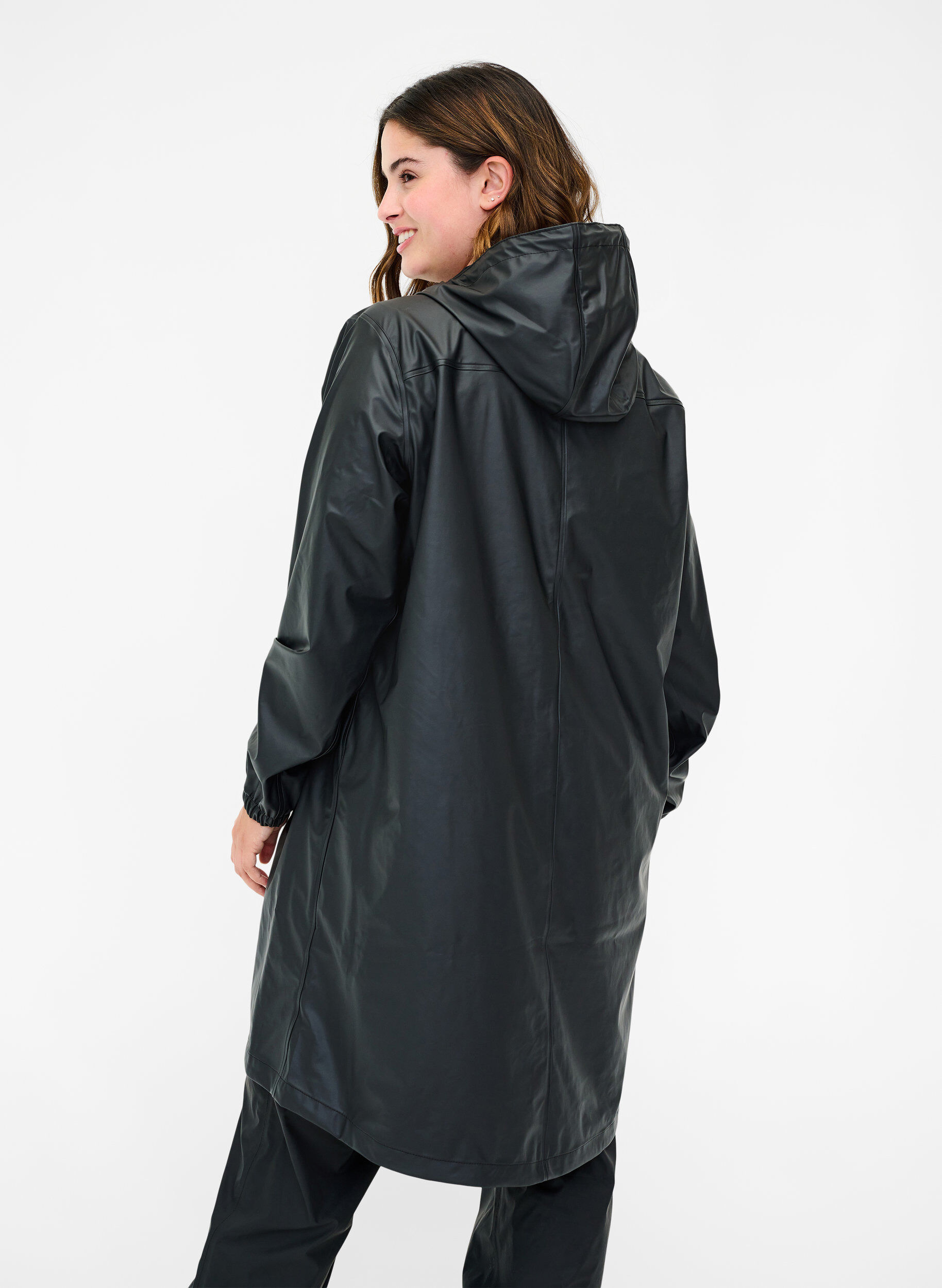 Zizzi Regenjacke mit Kapuze und Knopfverschluss, Black, Model image number 1
