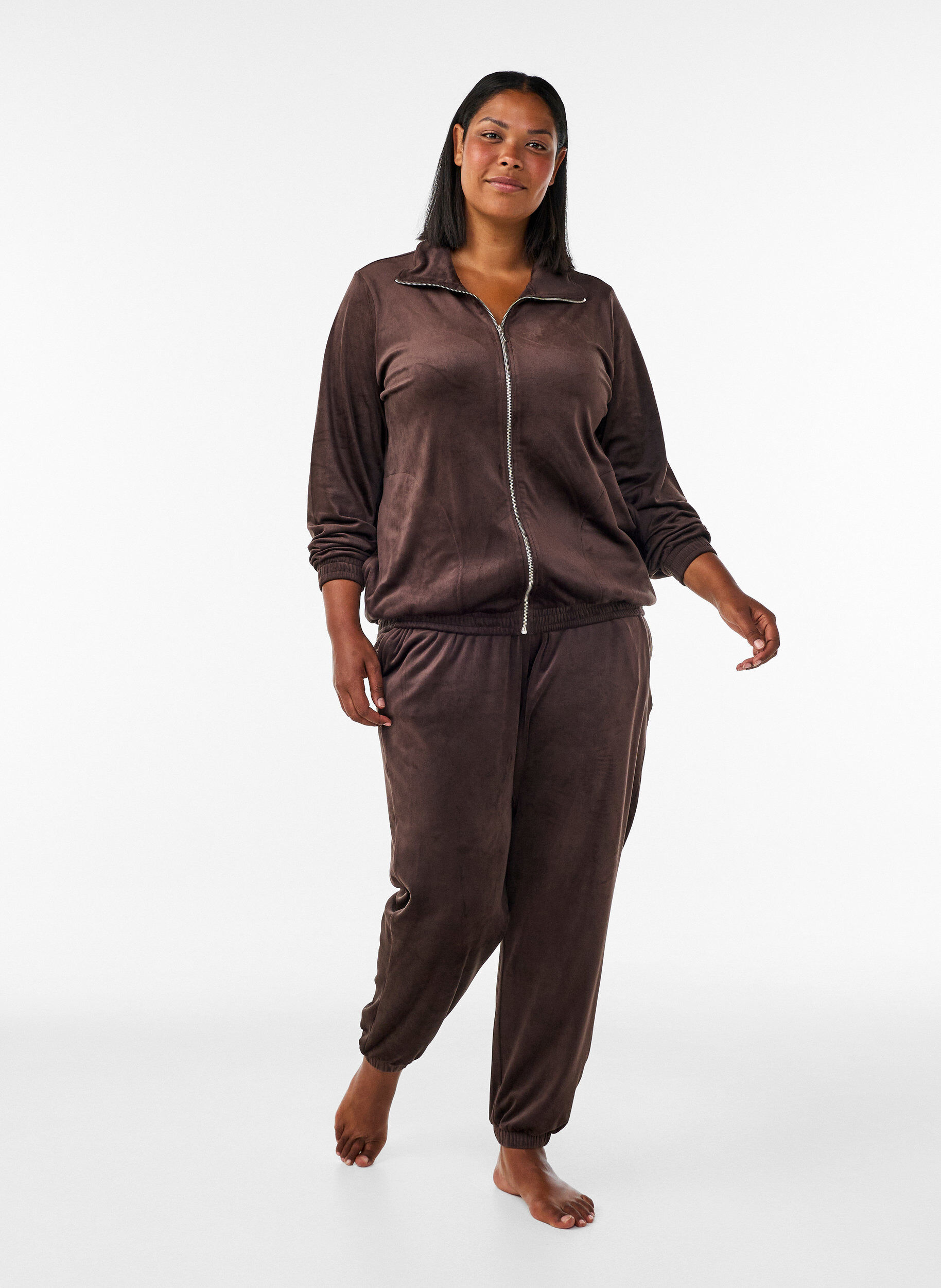 ZizziLockere Hose aus Velours, Braun, Model image number 0