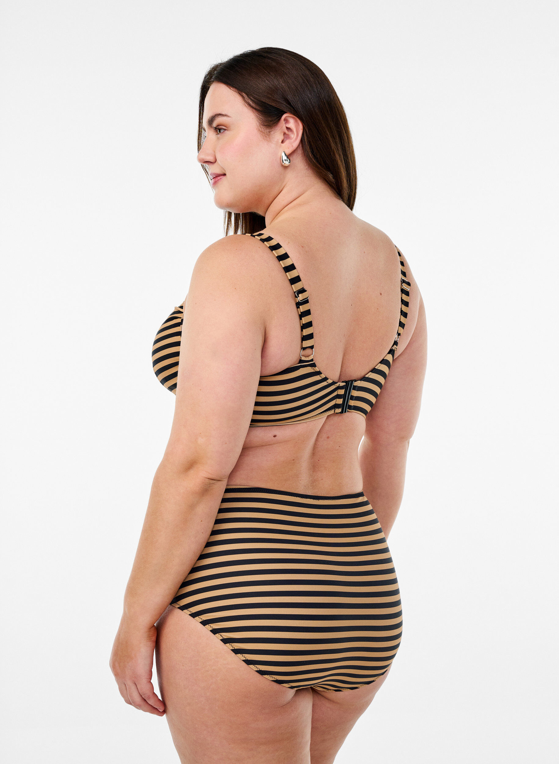 Zizzi Haut de bikini avec armatures et imprim&eacute;, Camel, Model image number 2