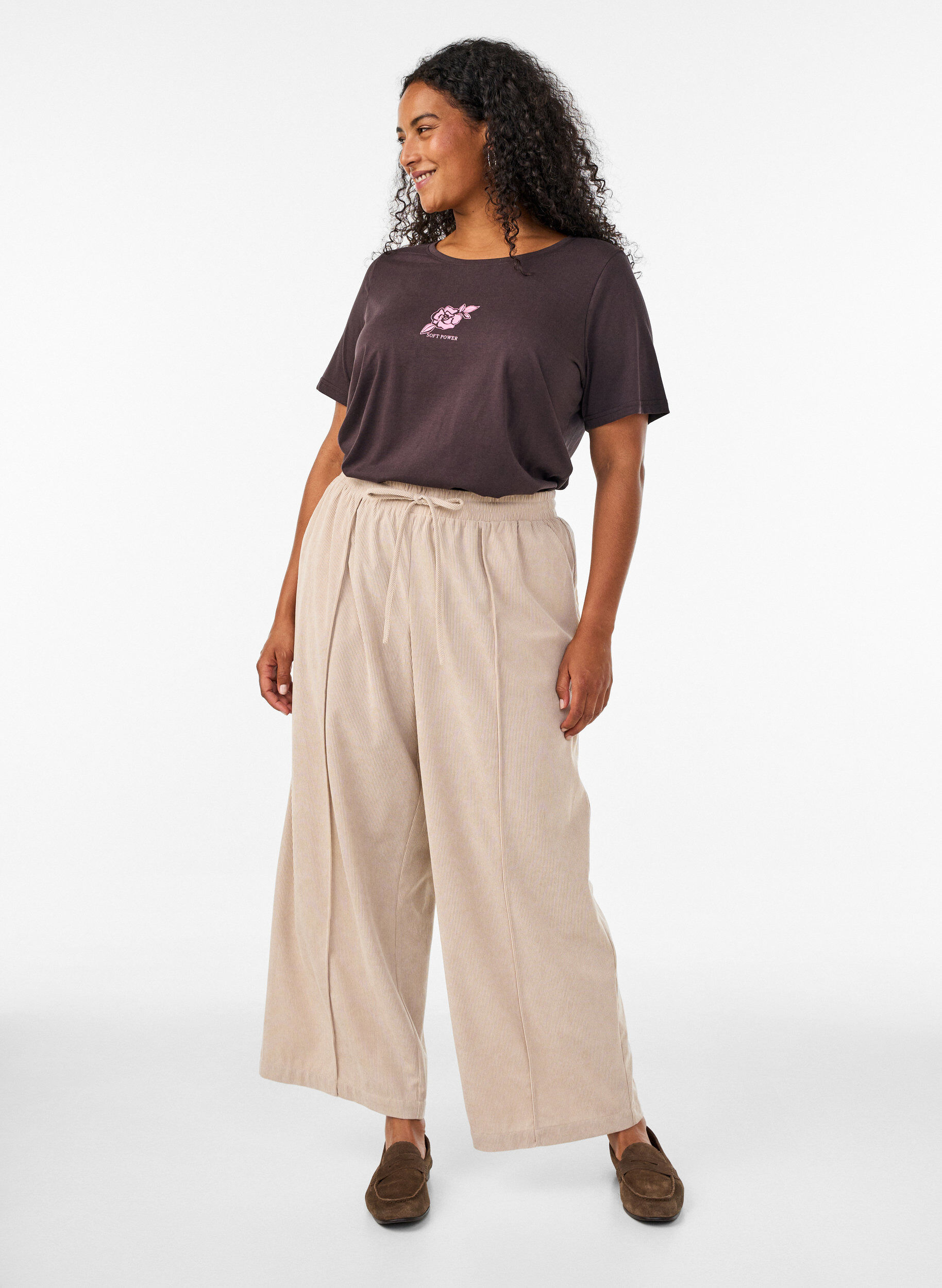 ZizziCordhose mit weitem Bein und hoher Taille, Beige, Model image number 0
