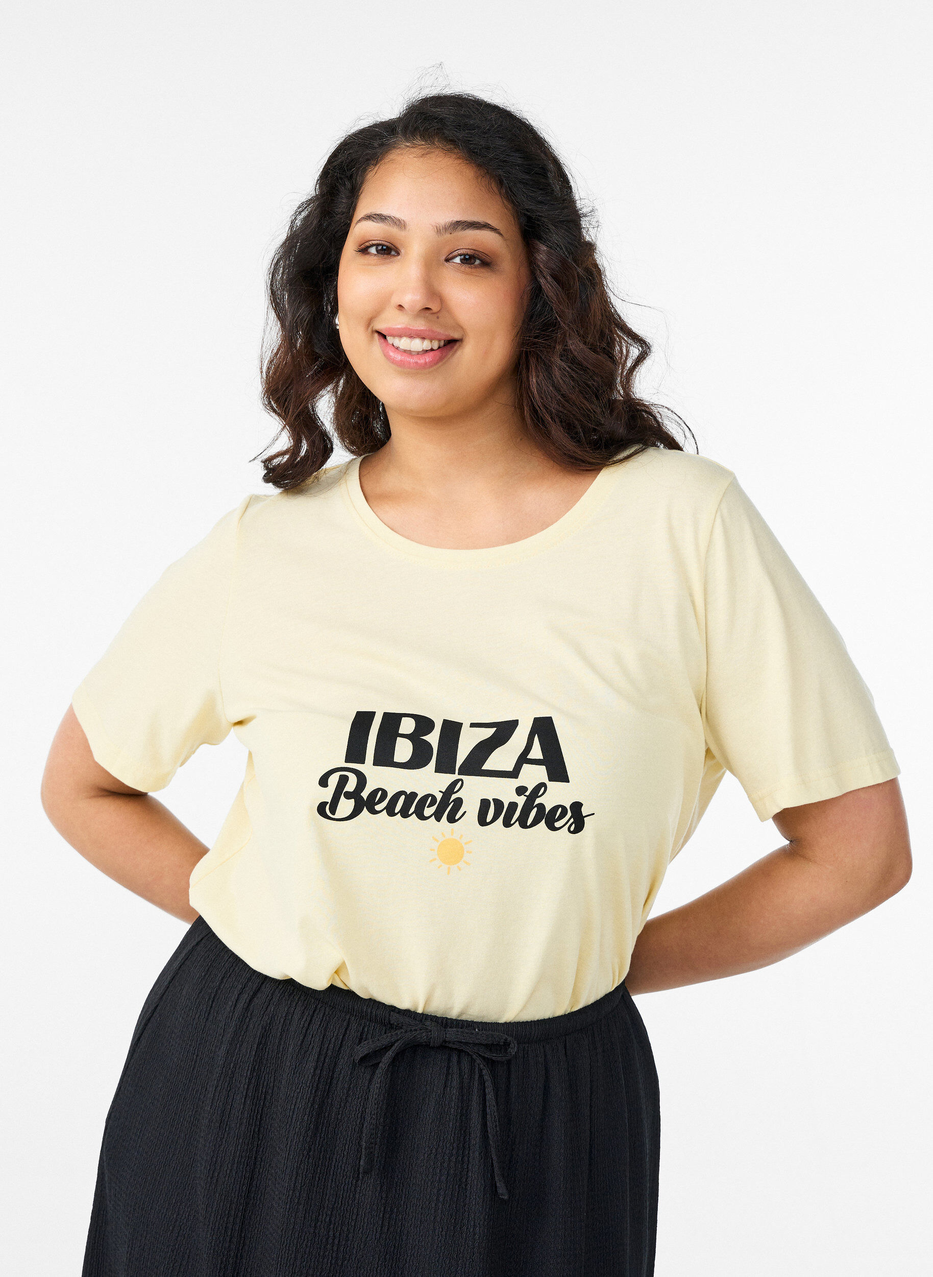 T-Shirt mit Print, Gelb, Model