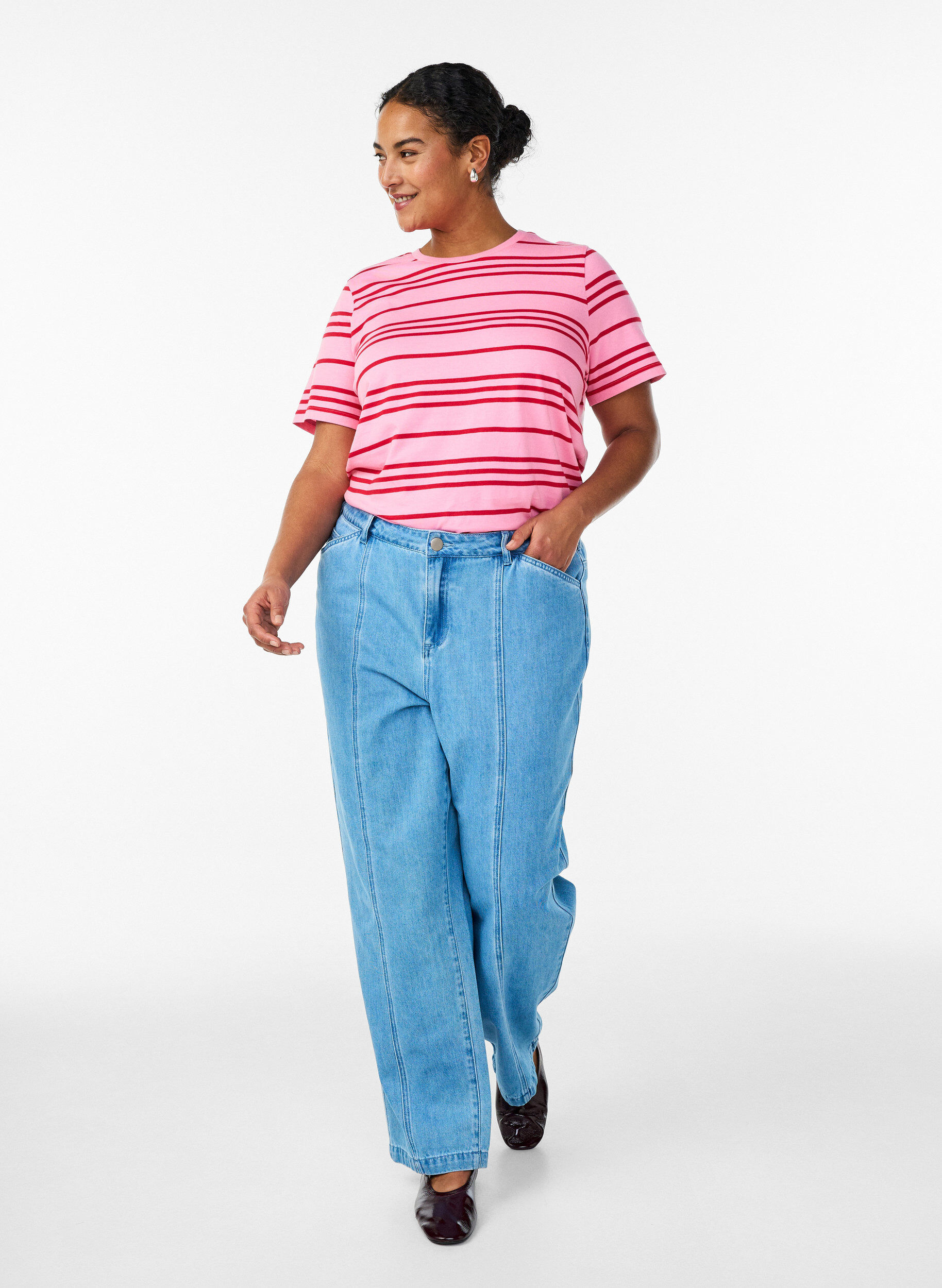 Zizzi T-shirt &agrave; rayures en coton, Rose, Model image number 1