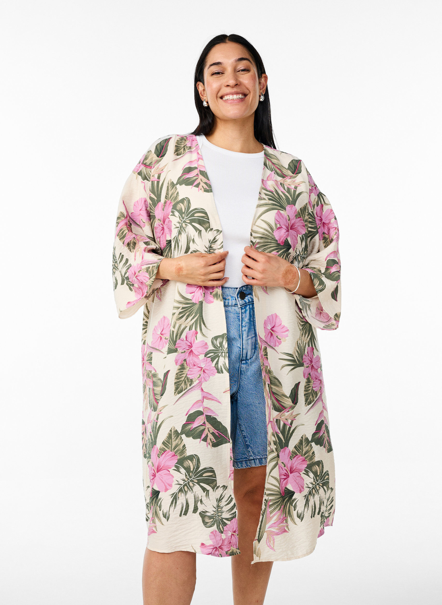 Zizzi Kimono en viscose avec manches 3/4, Vanille, Model image number 0