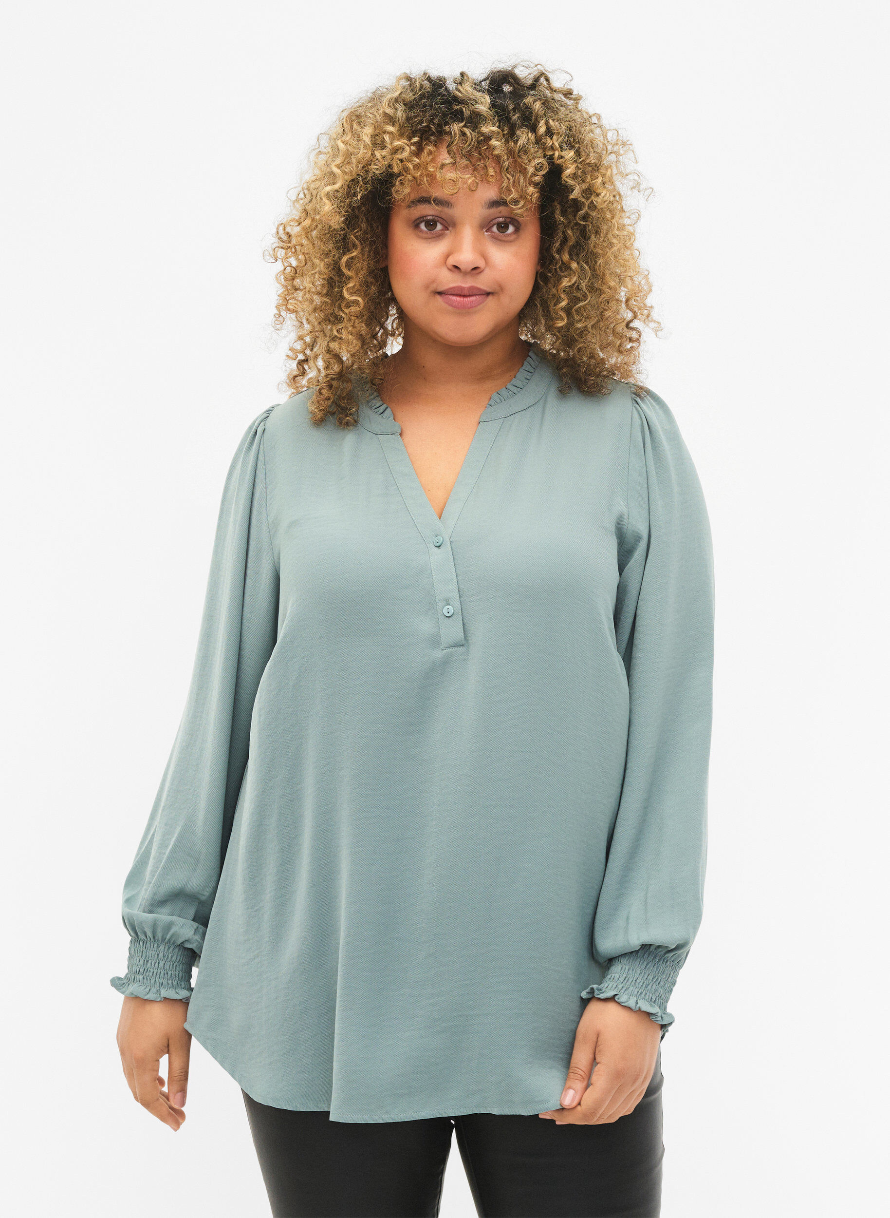 Zizzi Bluse mit Smok und V-Ausschnitt, Chinois Green, Model image number 0