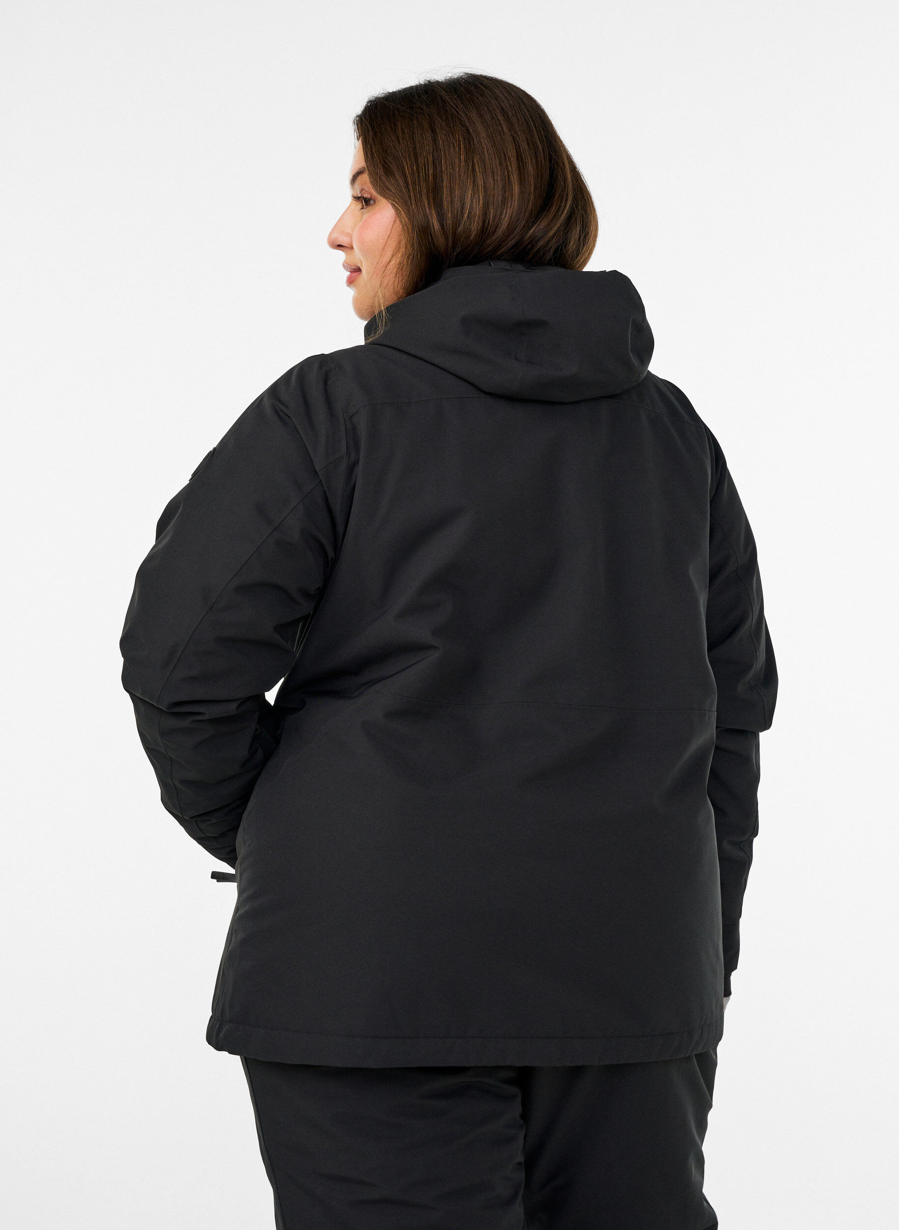 ZizziSkijacke mit Kapuze und Rei&szlig;verschlusstaschen, Schwarz, Model image number 2