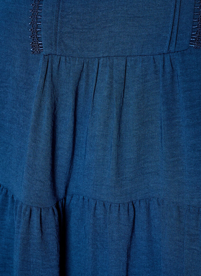 Robe coupe &eacute;vas&eacute;e avec une taille empire, Bleu, Packshot image number 2