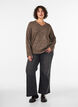 Pull col V, Marron, Model image number 1