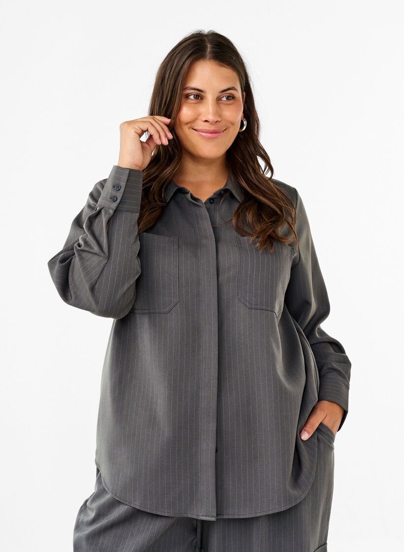  Chemise milleraies à col et poches de poitrine, Dark Shadow Pin St., Model image number 0