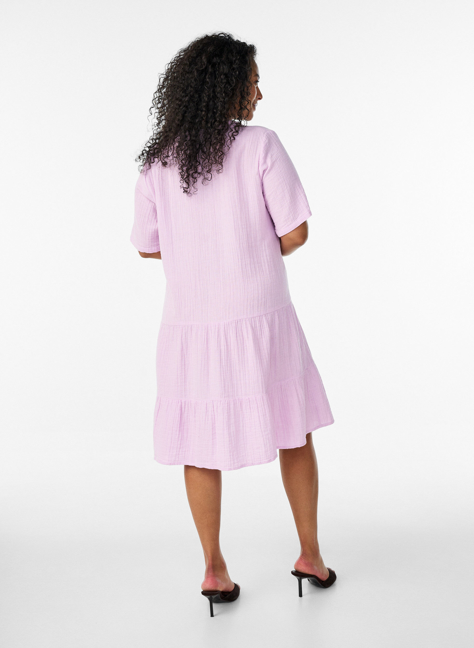 ZizziRobe courte &eacute;vas&eacute;e en mousseline de coton, Mauve, Model image number 2