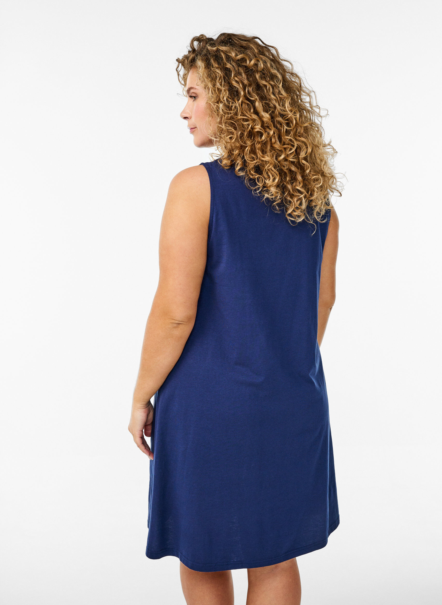 Zizzi &Auml;rmelloses Kleid in A-Linie, Blau, Model image number 2