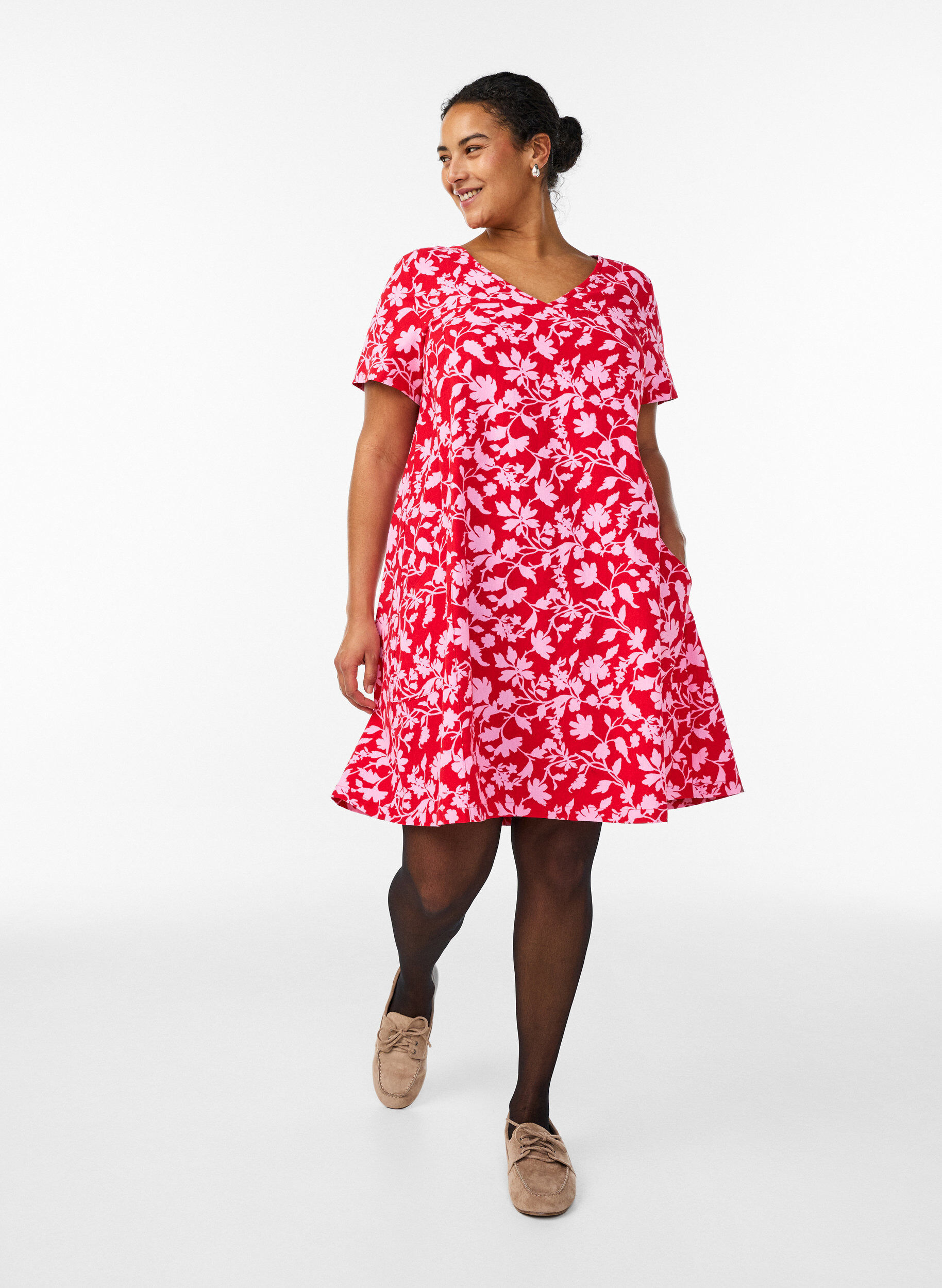 ZizziKurzes A-Linien-Kleid mit floralem Print, Rot, Model image number 1