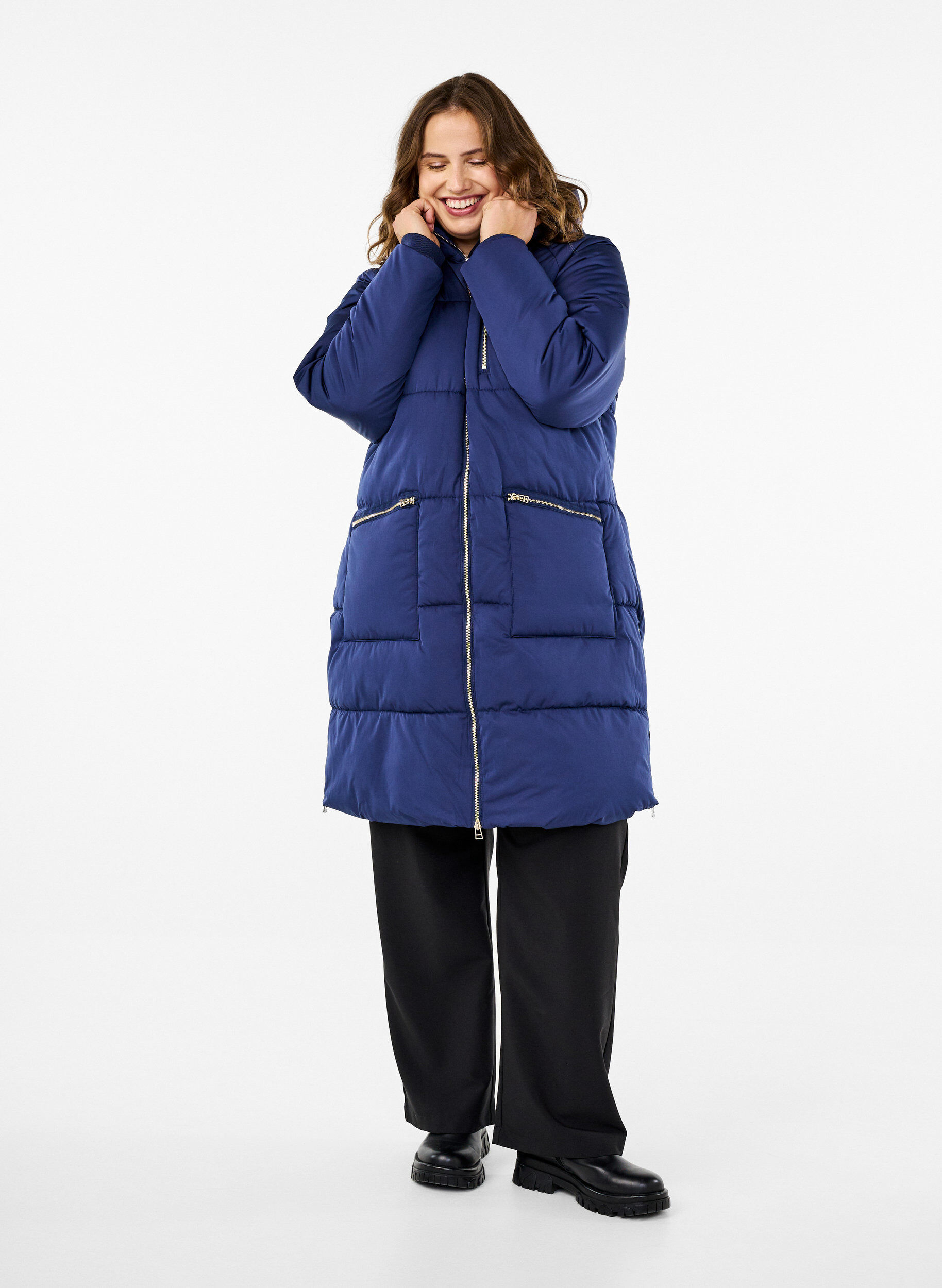Zizzi Pufferjacke mit Kapuze, Blau, Model image number 1