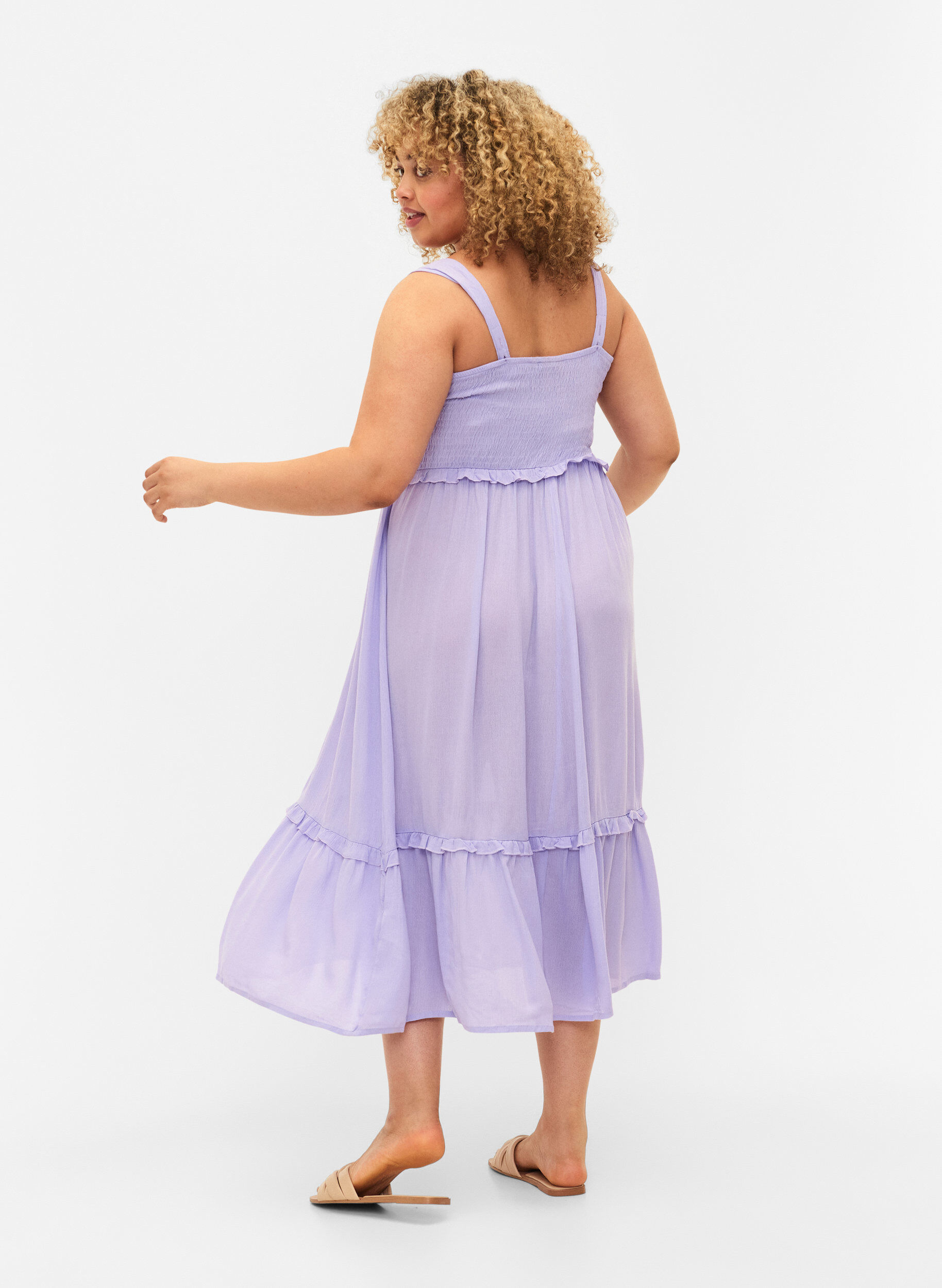 Zizzi Robe midi en viscose avec smock, Lavender, Model image number 1