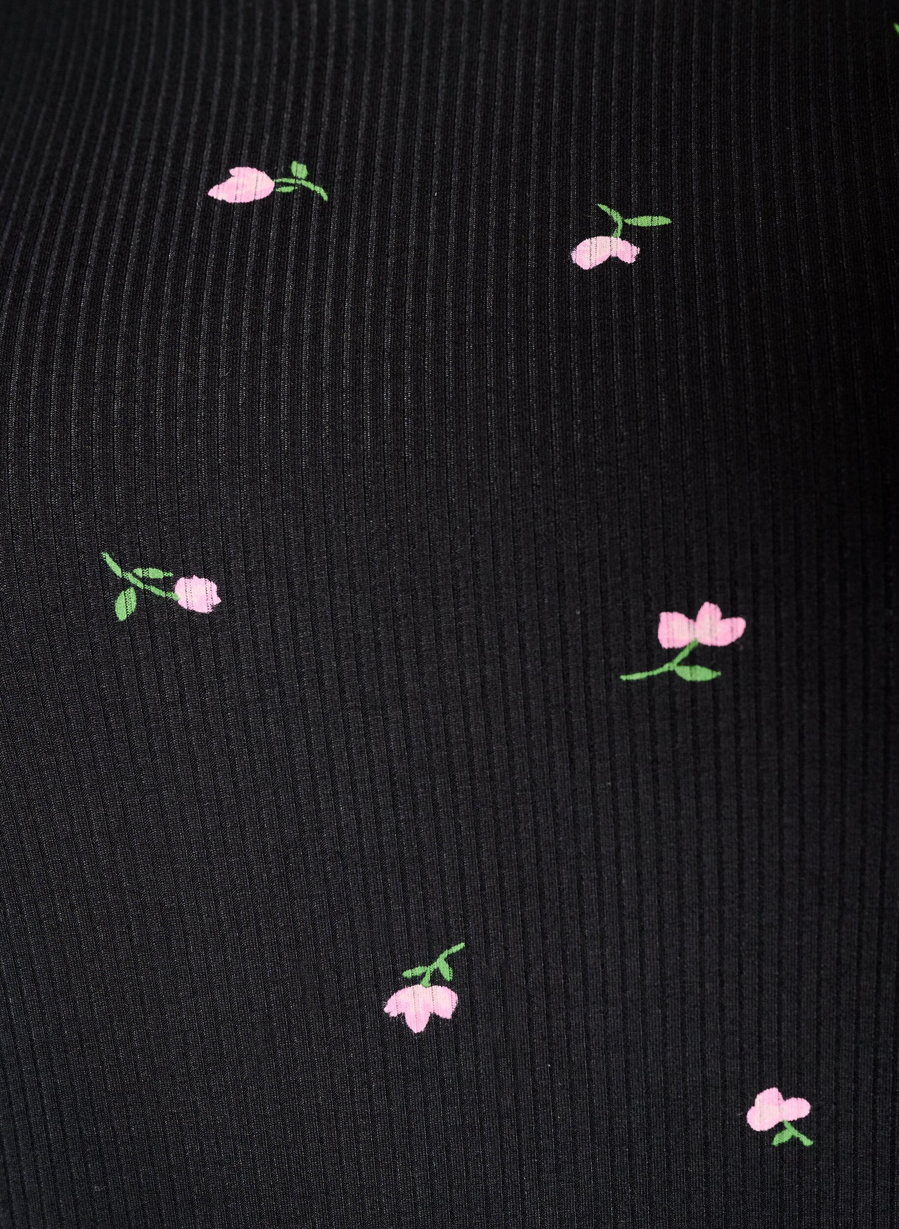 ZizziHaut de pyjama &agrave; imprim&eacute; floral et texture c&ocirc;tel&eacute;e, Noir, Packshot image number 2