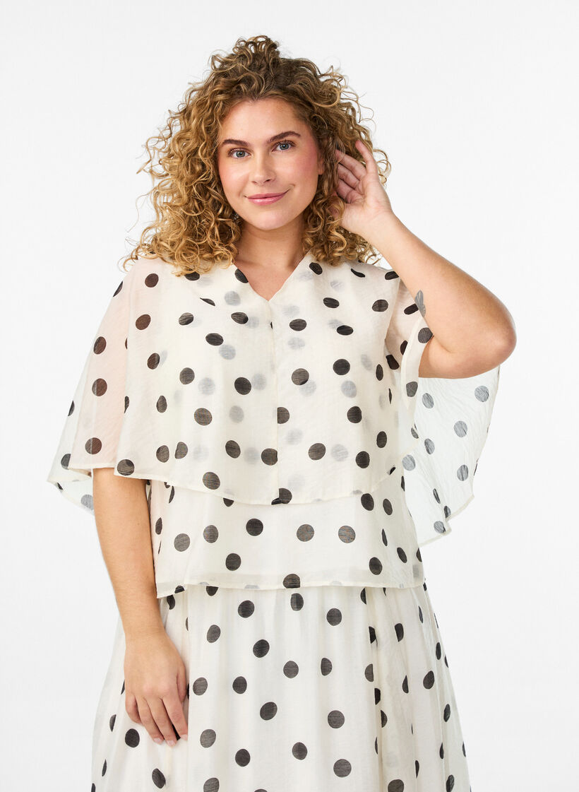 Top im Lagenlook mit Polka-Dot-Muster, Vanille, Model