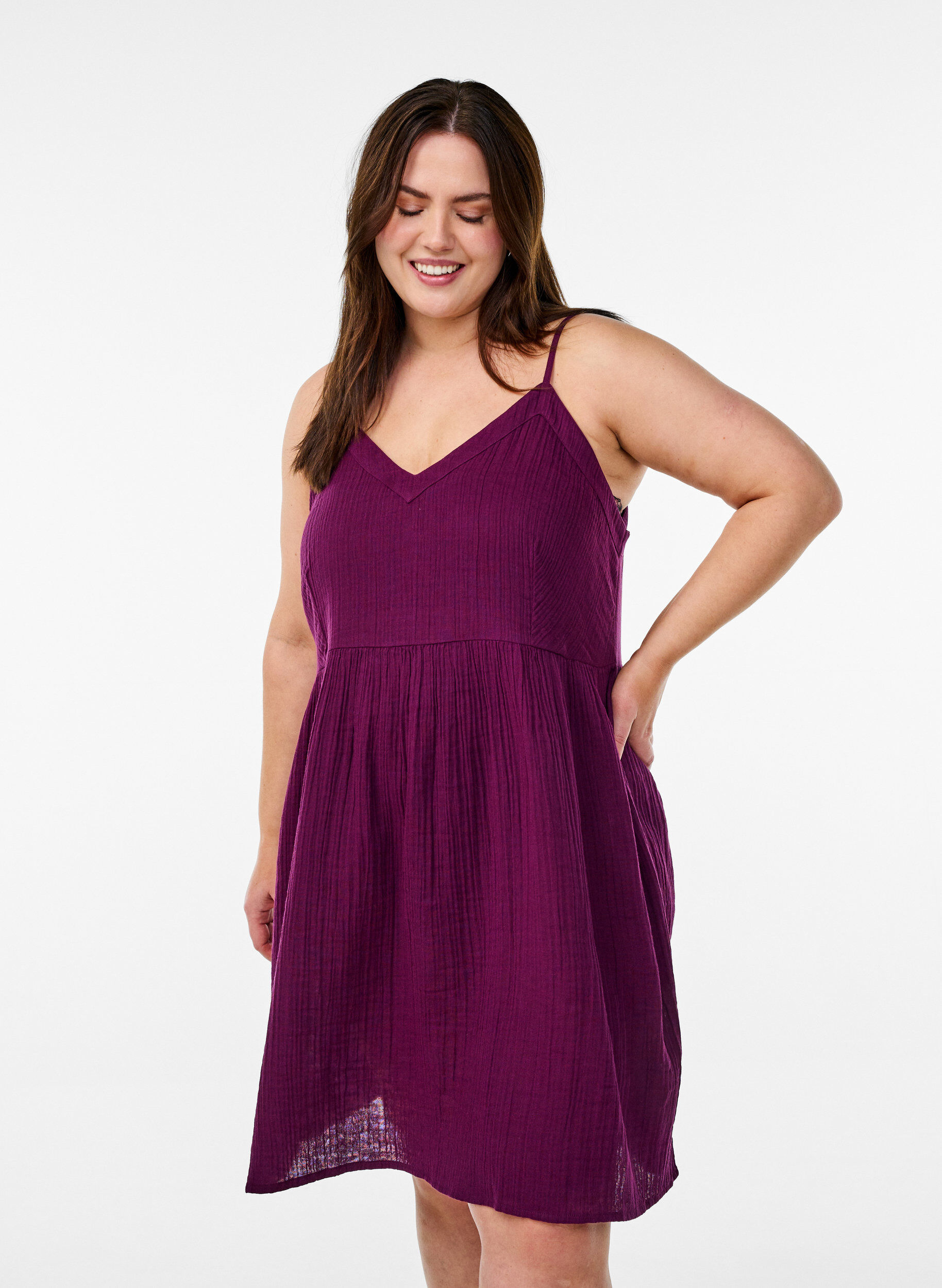Zizzi Strandkleid aus Baumwolle mit schmalen Tr&auml;gern, Lila, Model image number 0