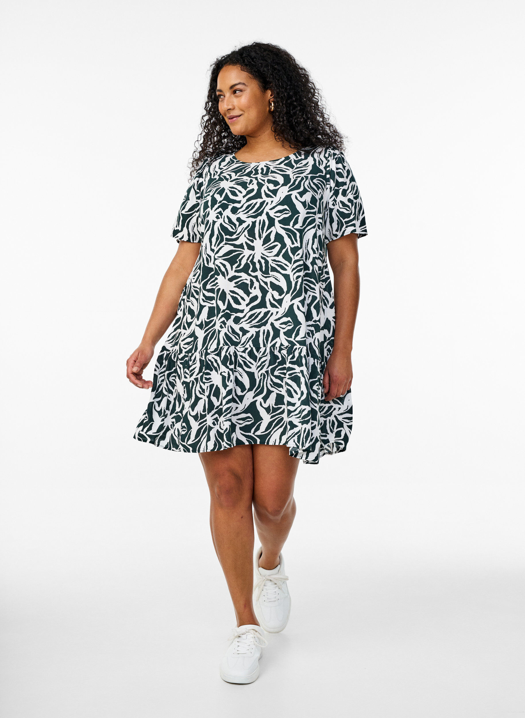 Zizzi FLASH &ndash; Kleid aus Viskose mit Schnittlinie, Gr&uuml;n, Model image number 1