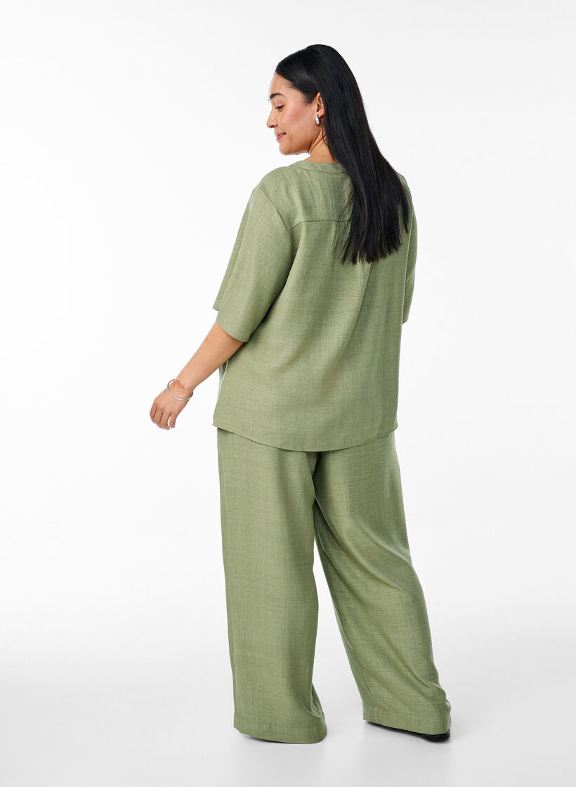 Pantalon ample avec ceinture &eacute;lastique et poches, Vert, Model image number 1