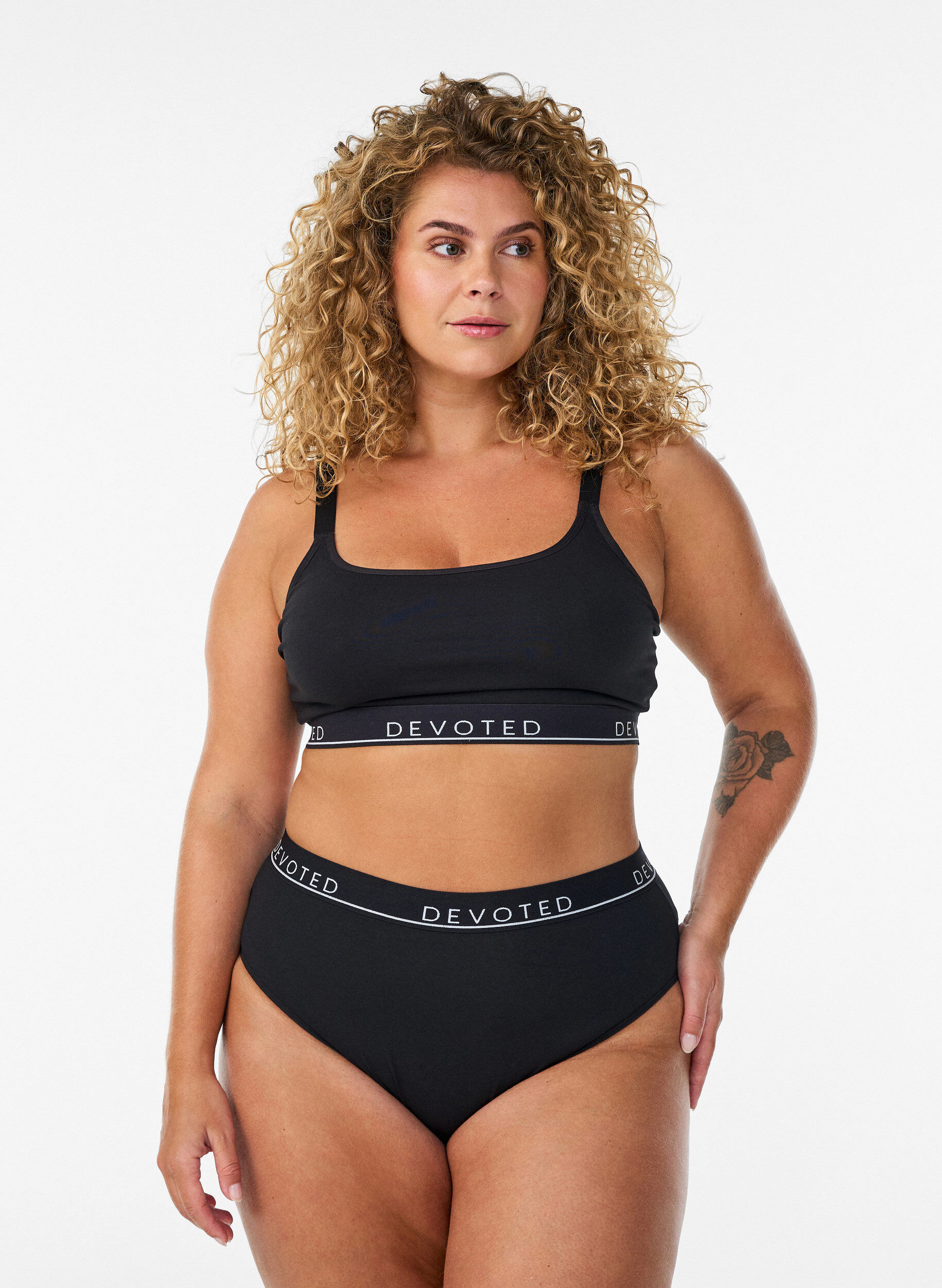 ZizziHaut soutien-gorge en coton avec bretelles r&eacute;glables, Noir, Model image number 1